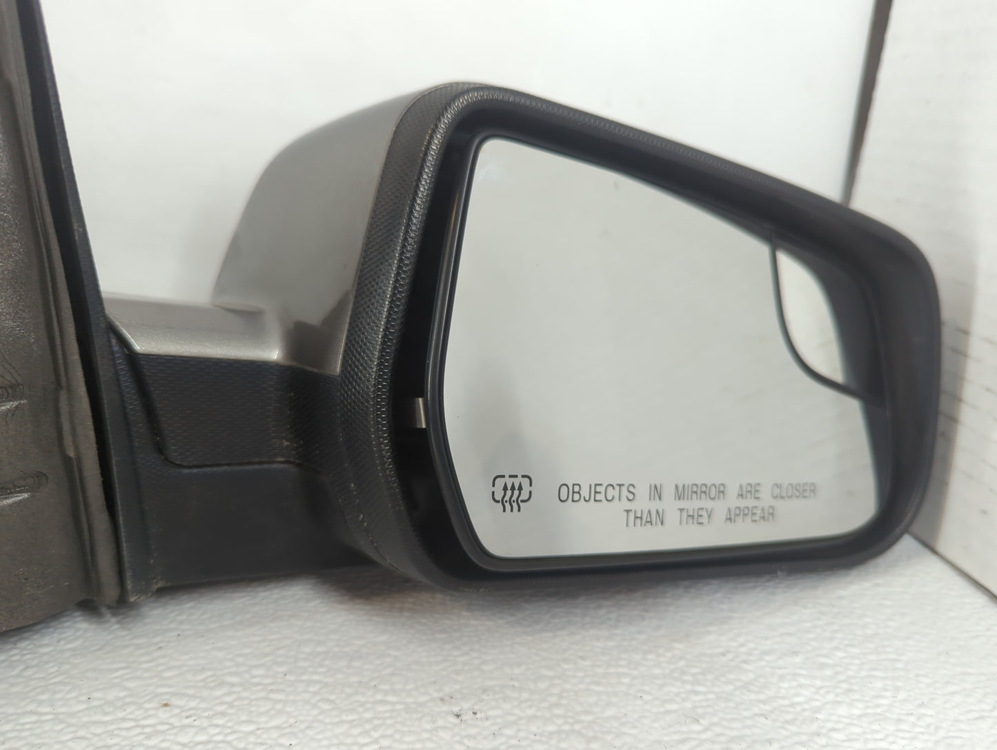 2011-2014 Gmc Terrain Passenger Side View Mirror - Right Door Mirror OEM Used - Oemusedautoparts1.com