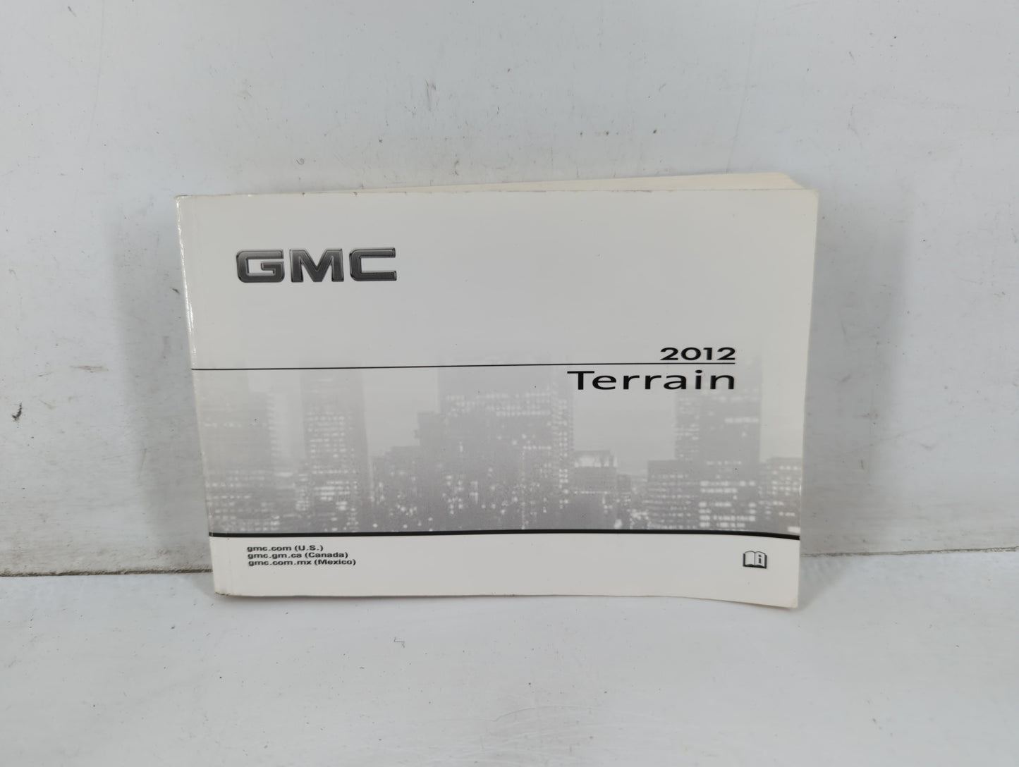2012 Gmc Terrain Owners Manual Book Guide P/N:22862219 B OEM Used Auto Parts - Oemusedautoparts1.com