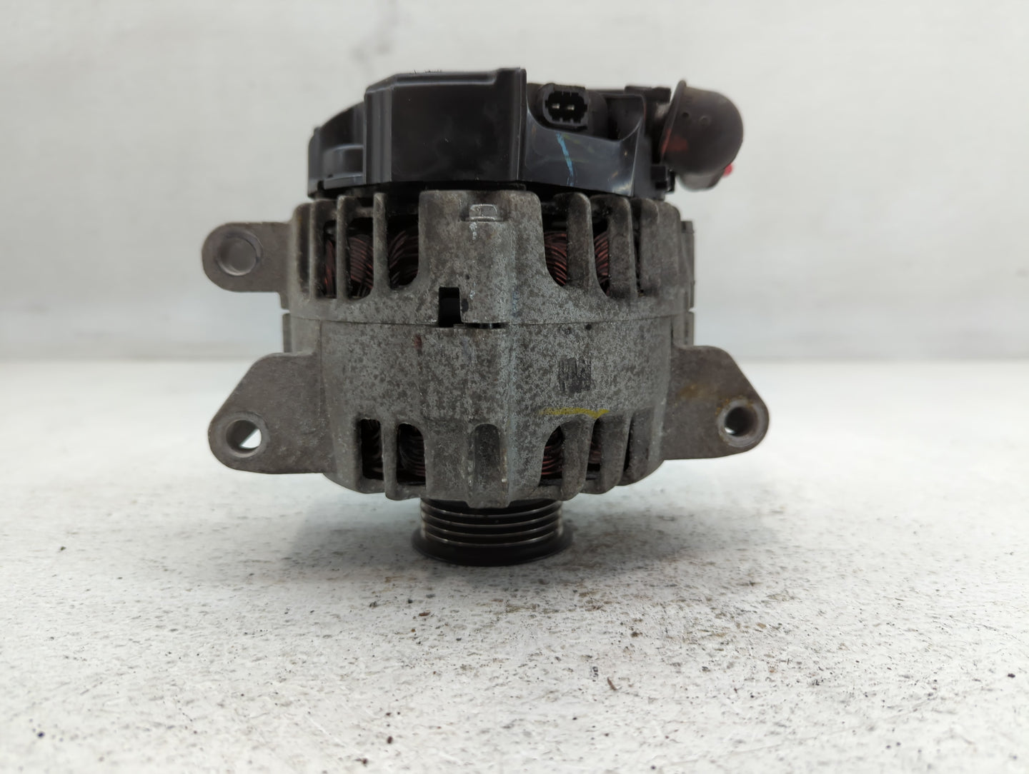 2010-2017 Gmc Terrain Alternator Replacement Generator Charging Assembly Engine OEM P/N:2605323 A 13500315 Fits OEM Used Aut