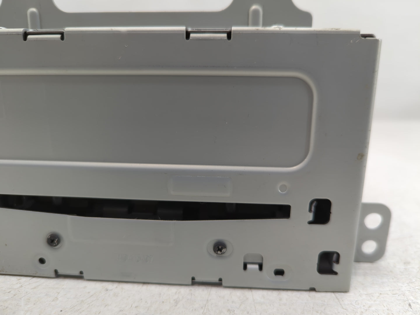 2011-2011 Gmc Terrain Am Fm Cd Player Radio Receiver - Oemusedautoparts1.com