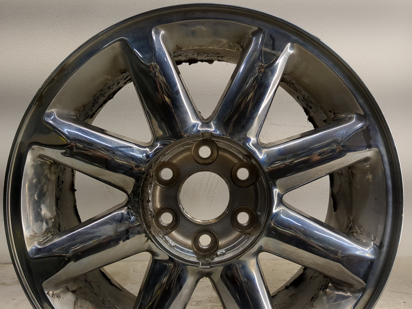 2007-2014 Gmc Yukon Oem Wheel Rim - Oemusedautoparts1.com