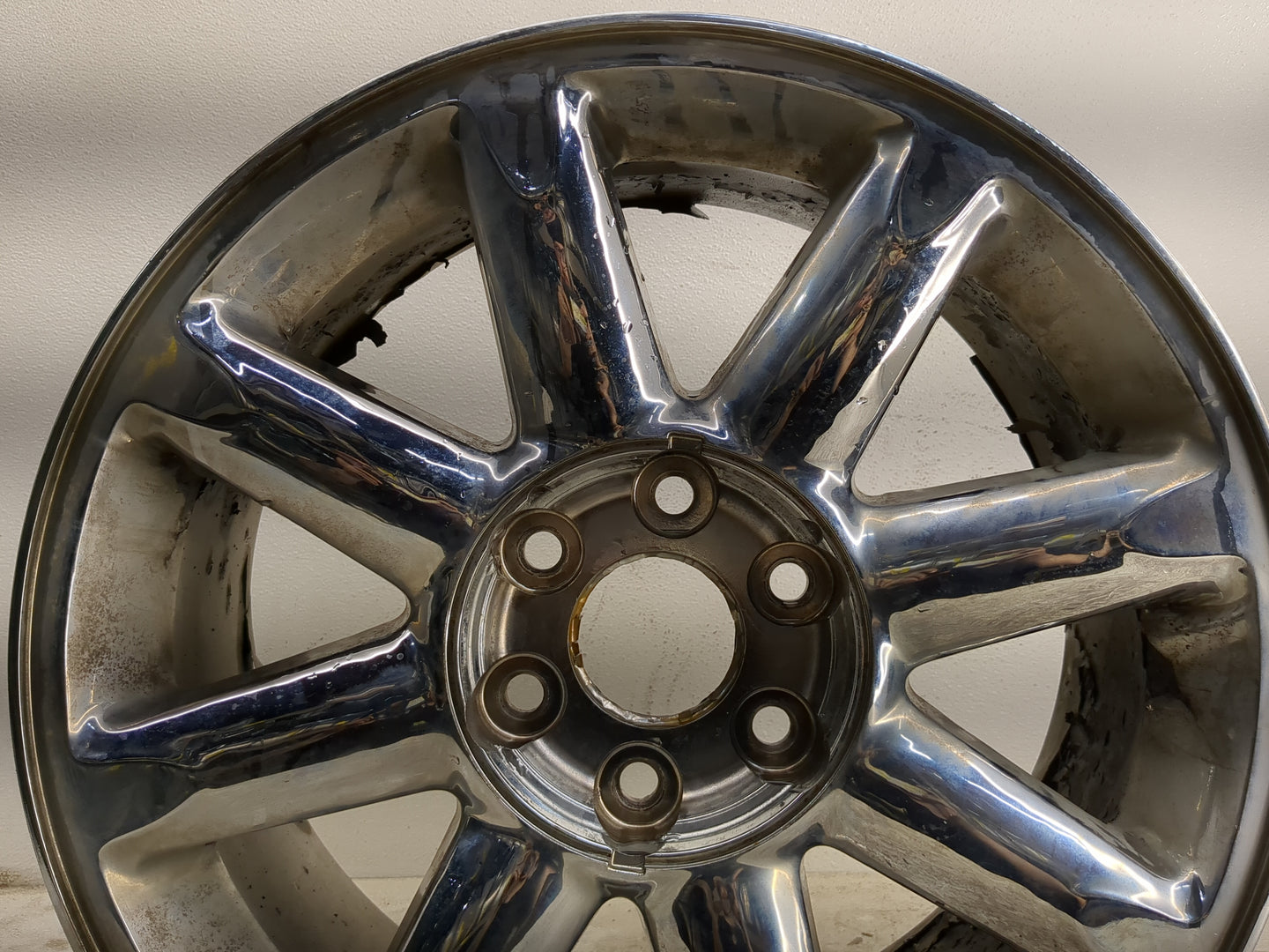 2007-2014 Gmc Yukon Oem Wheel Rim - Oemusedautoparts1.com