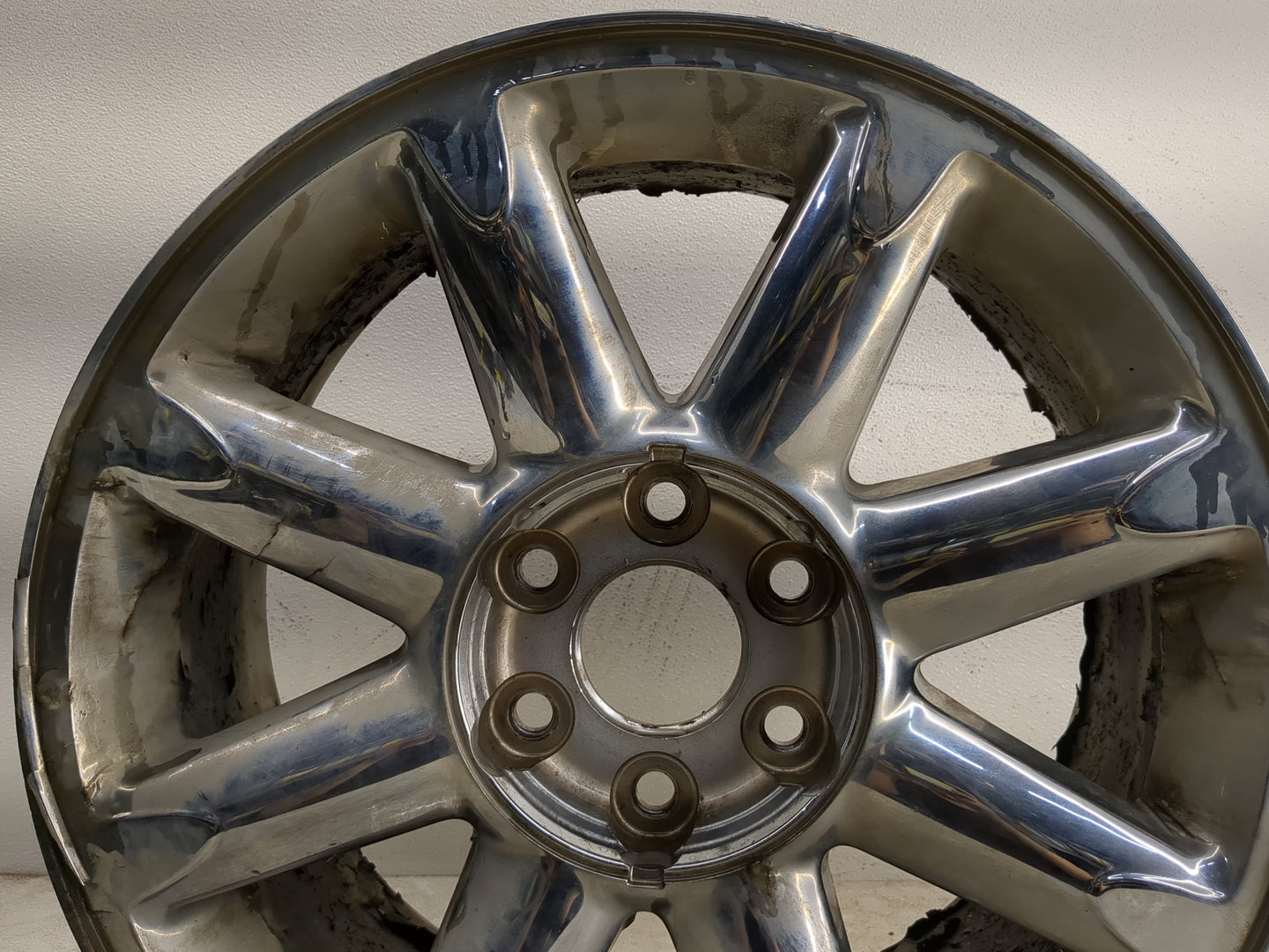 2007-2014 Gmc Yukon Oem Wheel Rim - Oemusedautoparts1.com