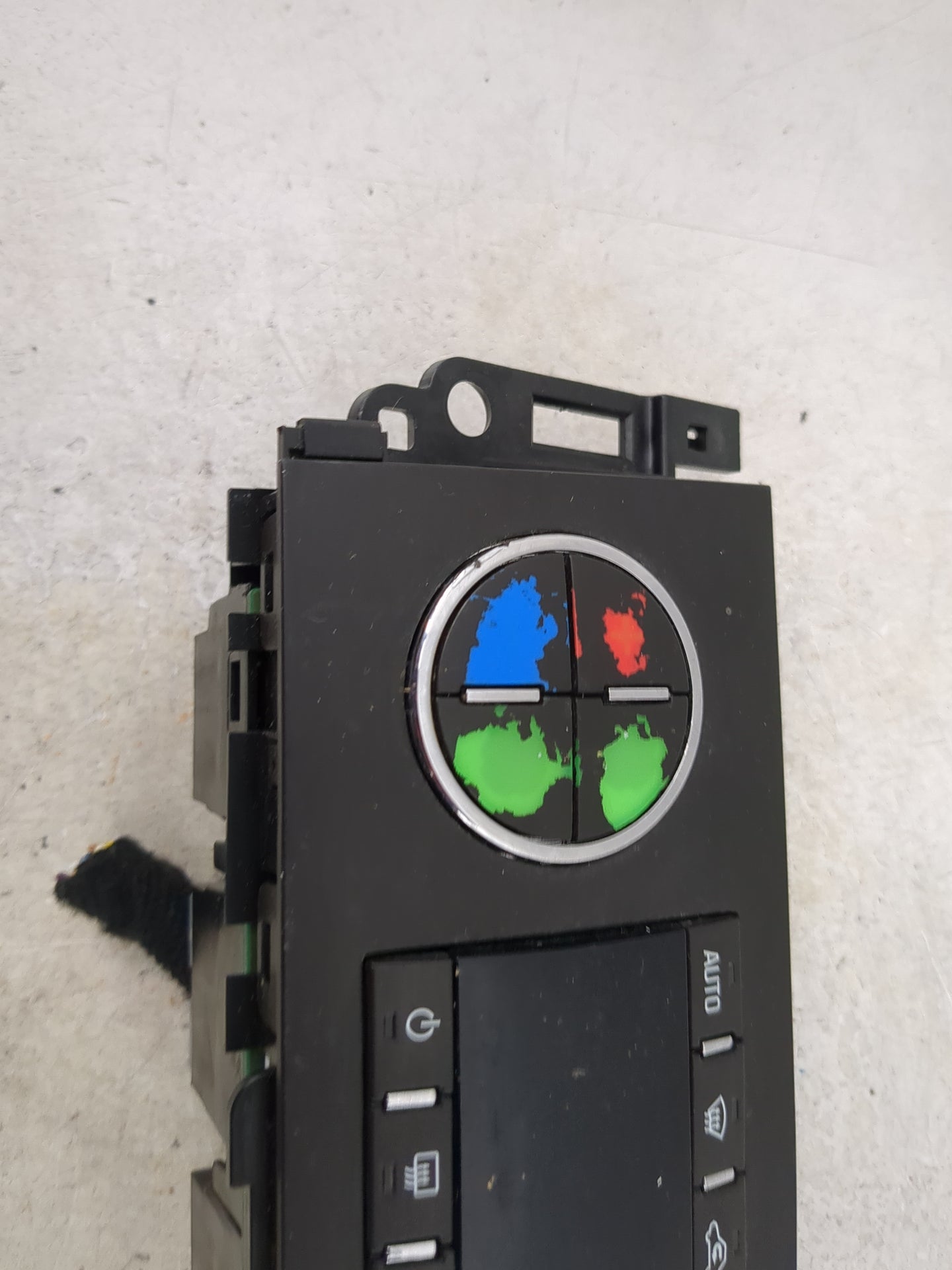 2012-2014 Gmc Yukon Climate Control Module Temperature AC/Heater Replacement P/N:20921712 Fits Fits 2012 2013 2014 OEM Used 