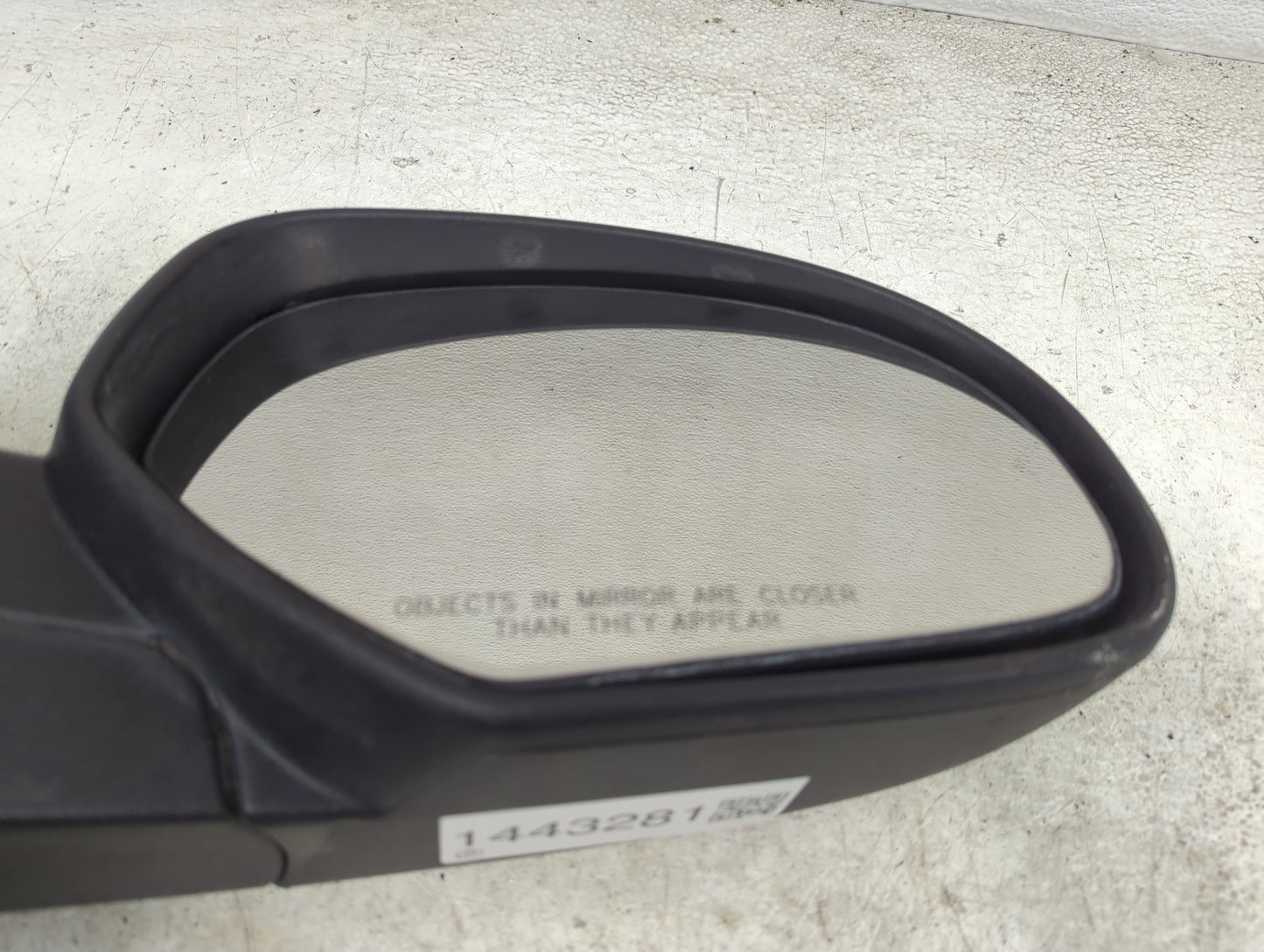 2007-2014 Gmc Yukon Passenger Side View Mirror - Right Door Mirror OEM Used - Oemusedautoparts1.com