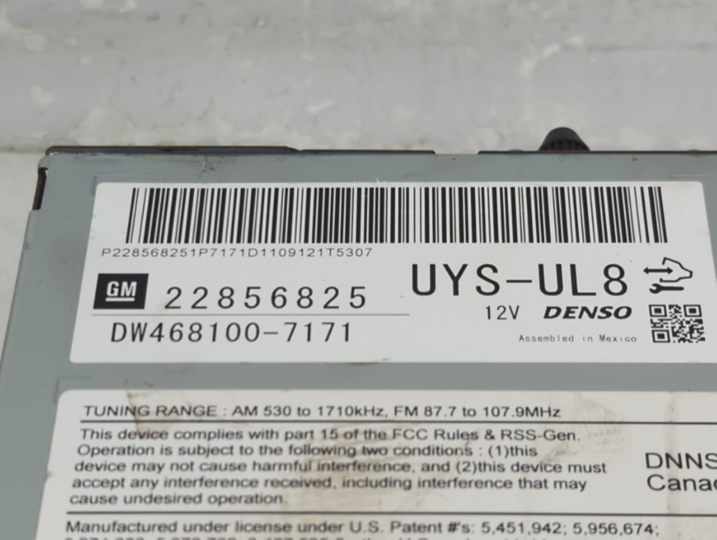 2012-2014 Gmc Yukon Radio AM FM Cd Player Receiver Replacement P/N:22856825 DW468100-7171, UYS-UL8 Fits Fits 2012 2013 2014 
