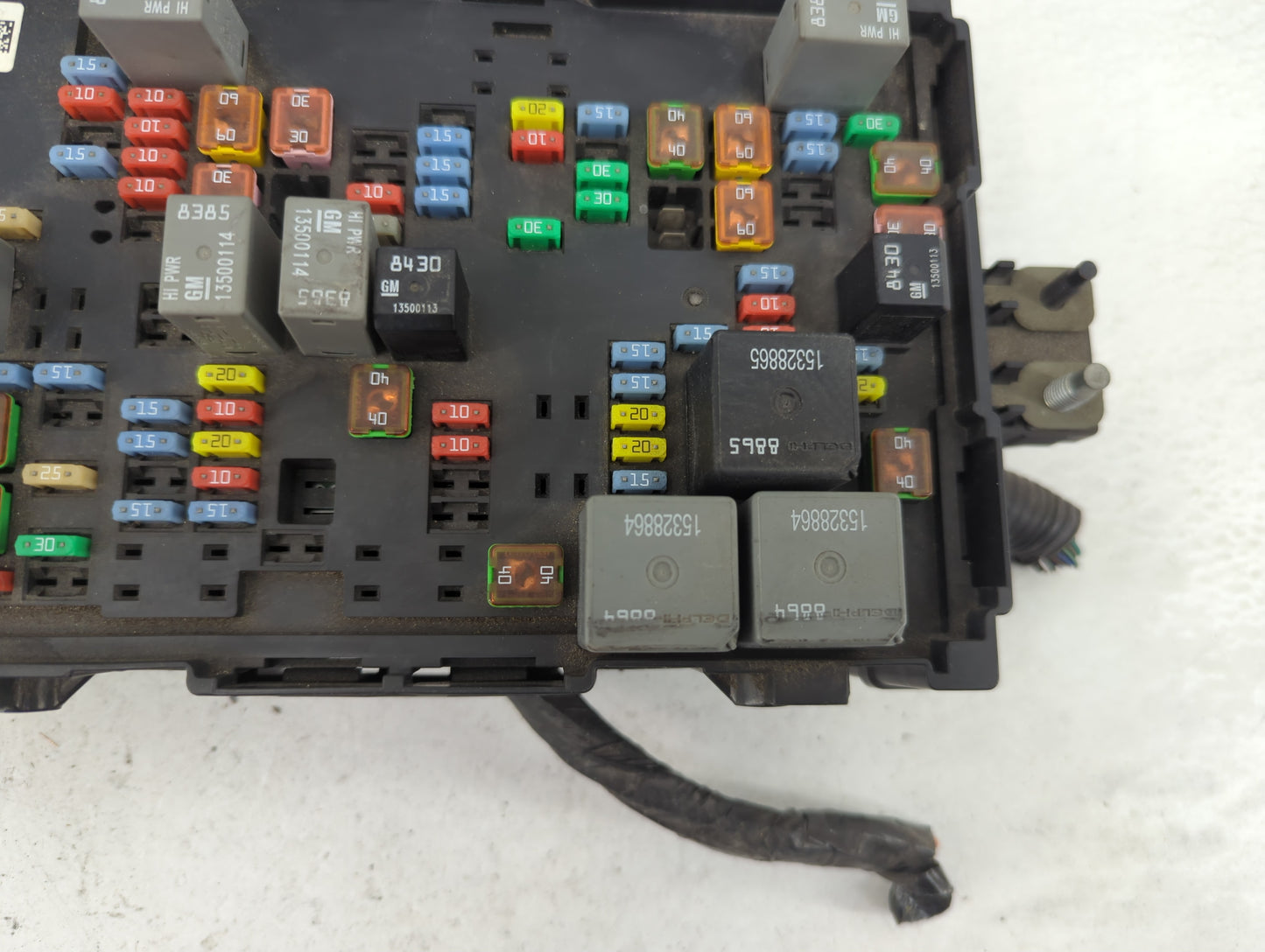 2010-2014 Gmc Yukon Fusebox Fuse Box Panel Relay Module P/N:22798217 Fits Fits 2010 2011 2012 2013 2014 OEM Used Auto Parts 