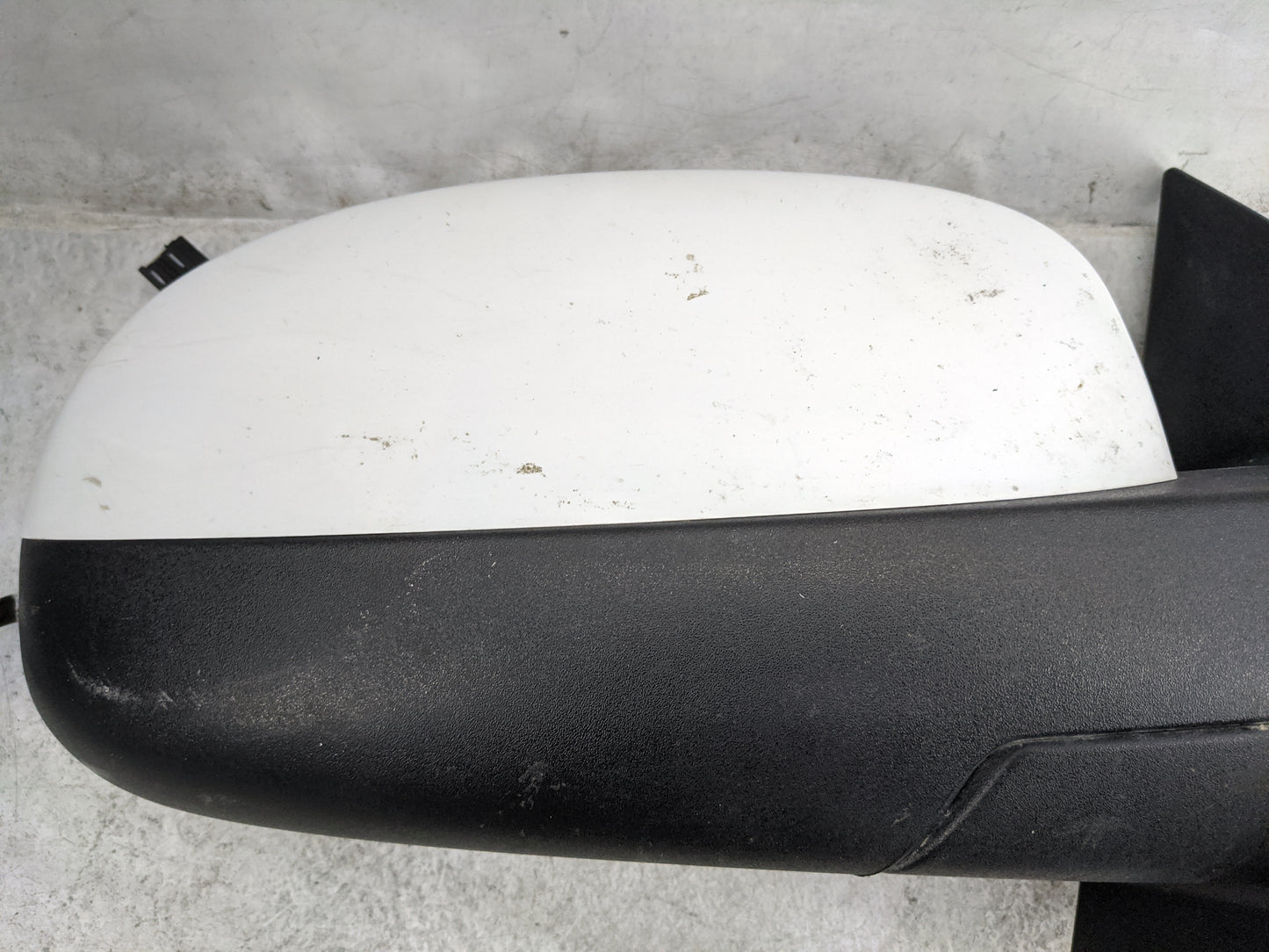 2007-2014 Gmc Yukon Passenger Side View Mirror - Right Door Mirror OEM Used - Oemusedautoparts1.com