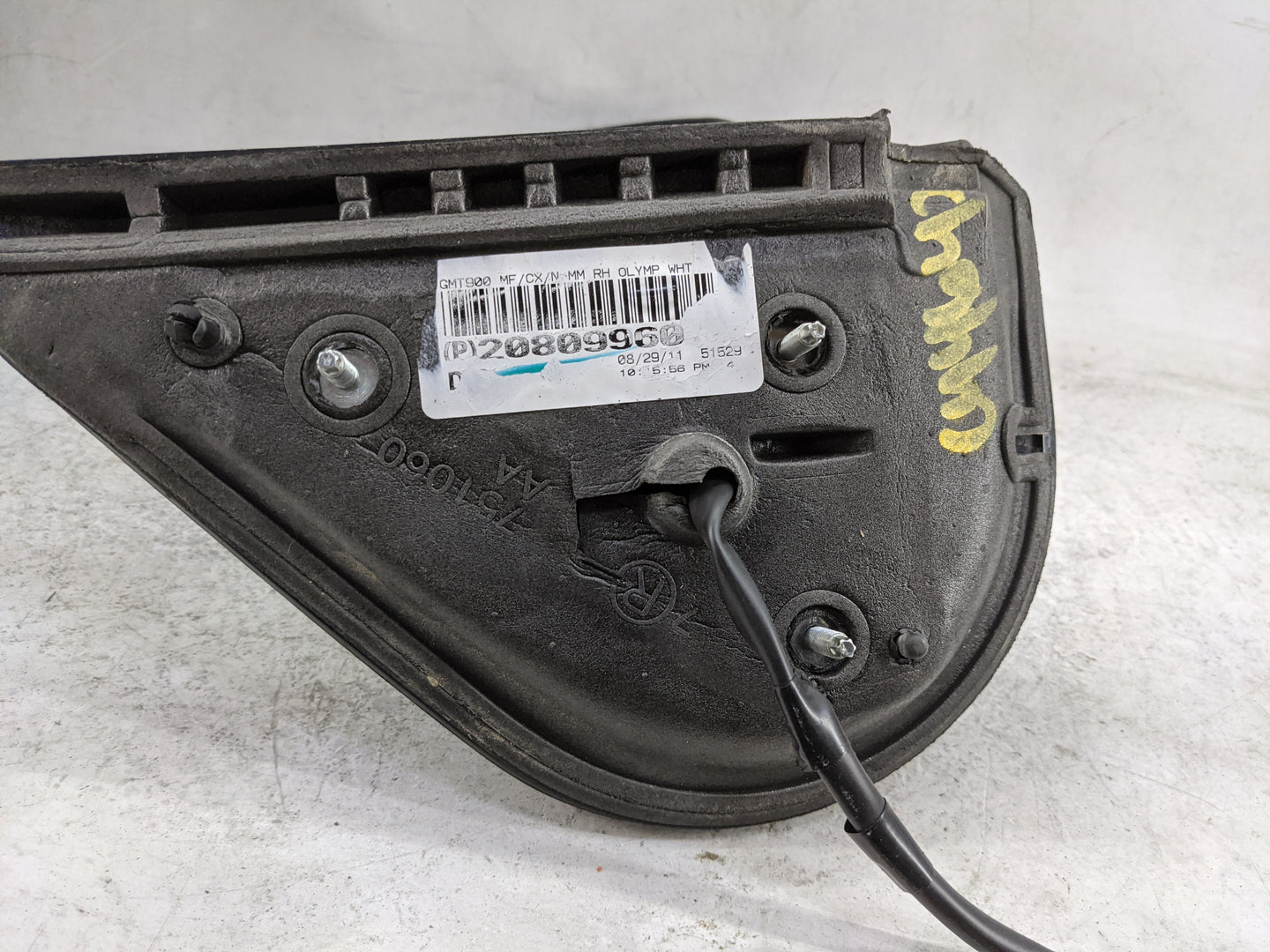 2007-2014 Gmc Yukon Passenger Side View Mirror - Right Door Mirror OEM Used - Oemusedautoparts1.com
