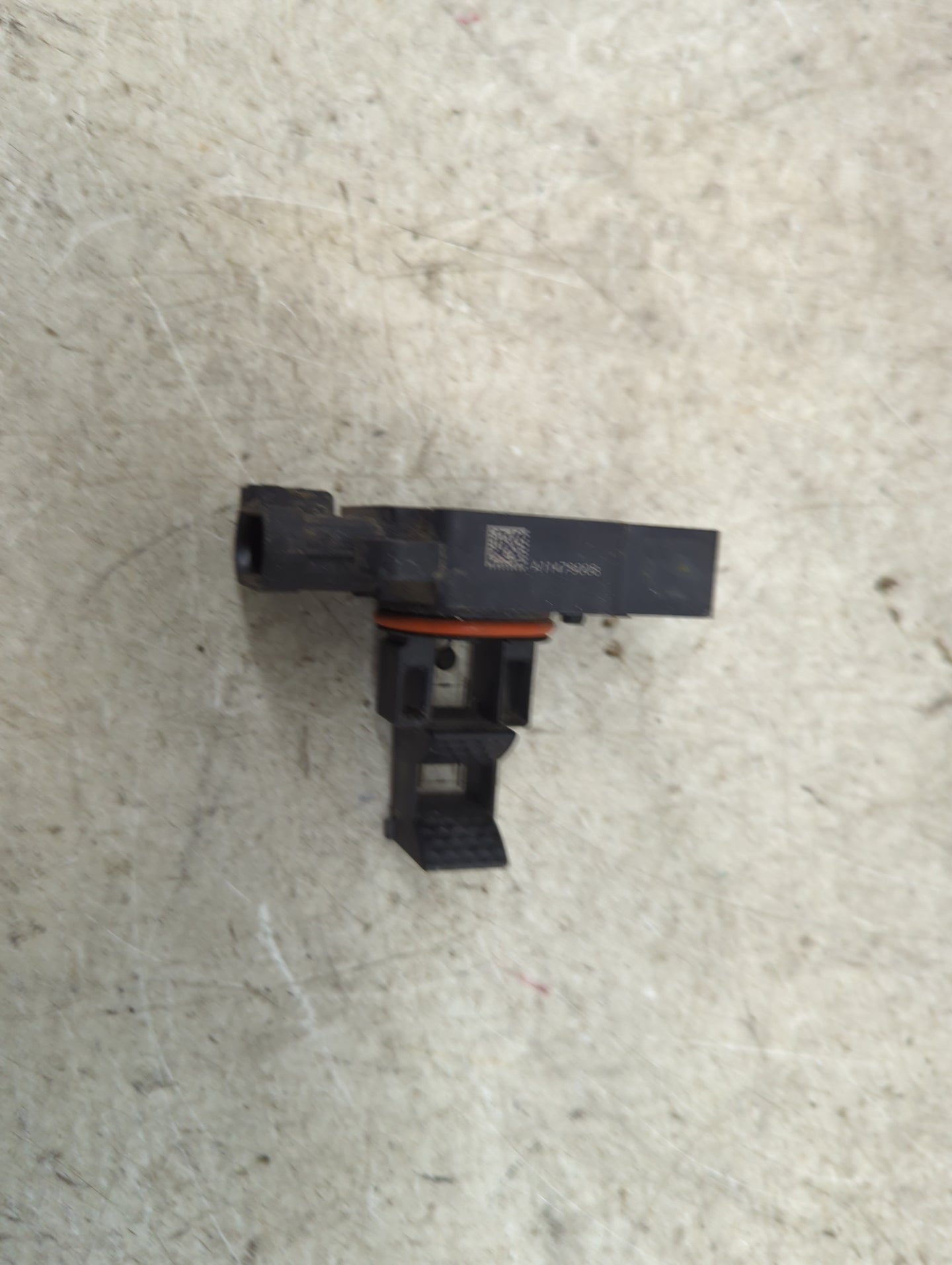 2009-2014 Gmc Yukon Mass Air Flow Meter Maf 1487820 - Oemusedautoparts1.com