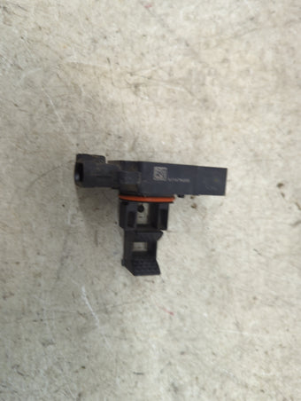 compare product 2009-2014 Gmc Yukon Mass Air Flow Meter Maf 1487820