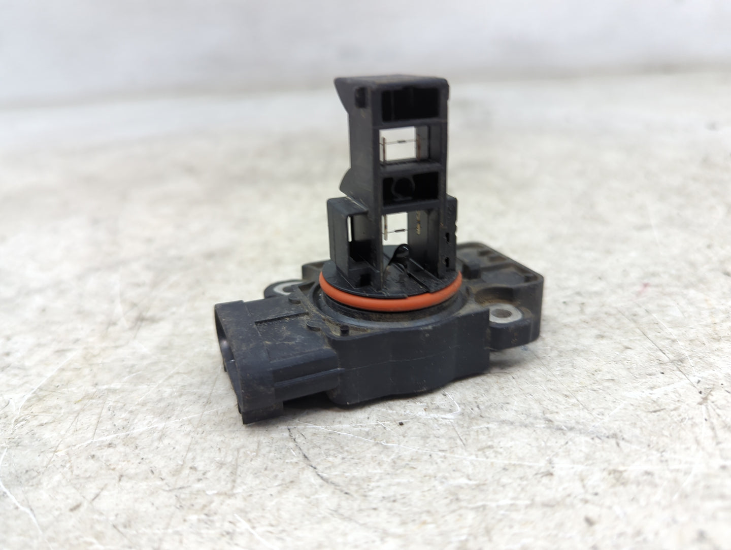 2009-2014 Gmc Yukon Mass Air Flow Meter Maf 1487820 - Oemusedautoparts1.com