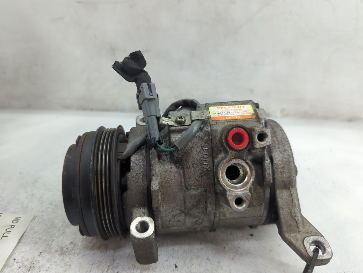 2010-2014 Gmc Yukon Air Conditioning A/c Ac Compressor Oem - Oemusedautoparts1.com