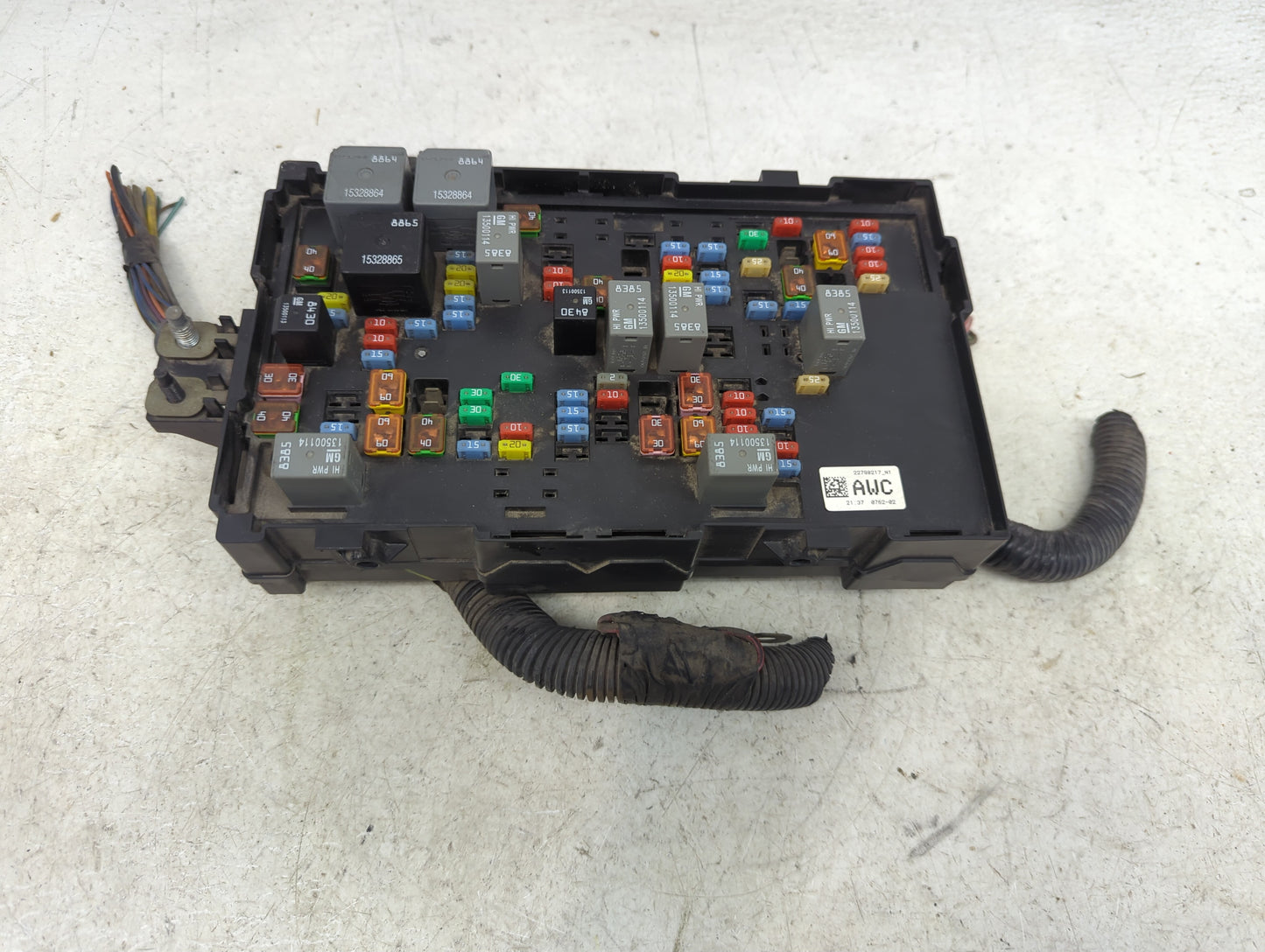 2010-2014 Gmc Yukon Xl Fusebox Fuse Box Panel Relay Module P/N:22798217 Fits Fits 2010 2011 2012 2013 2014 OEM Used Auto Par