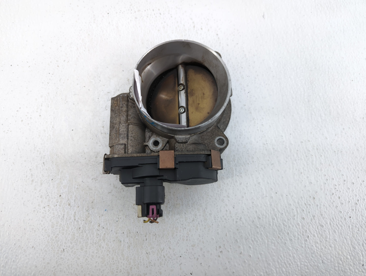 2009-2014 Gmc Yukon Xl Throttle Body P/N:RME87-3C9992 Fits Fits 2009 2010 2011 2012 2013 2014 2015 OEM Used Auto Parts - Oem