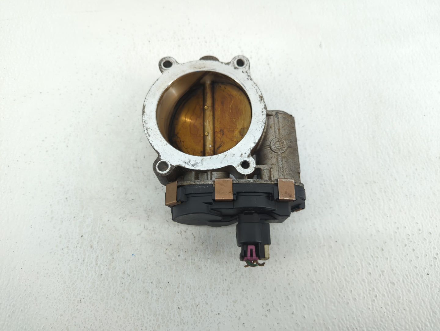 2009-2014 Gmc Yukon Xl Throttle Body P/N:RME87-3C9992 Fits Fits 2009 2010 2011 2012 2013 2014 2015 OEM Used Auto Parts - Oem