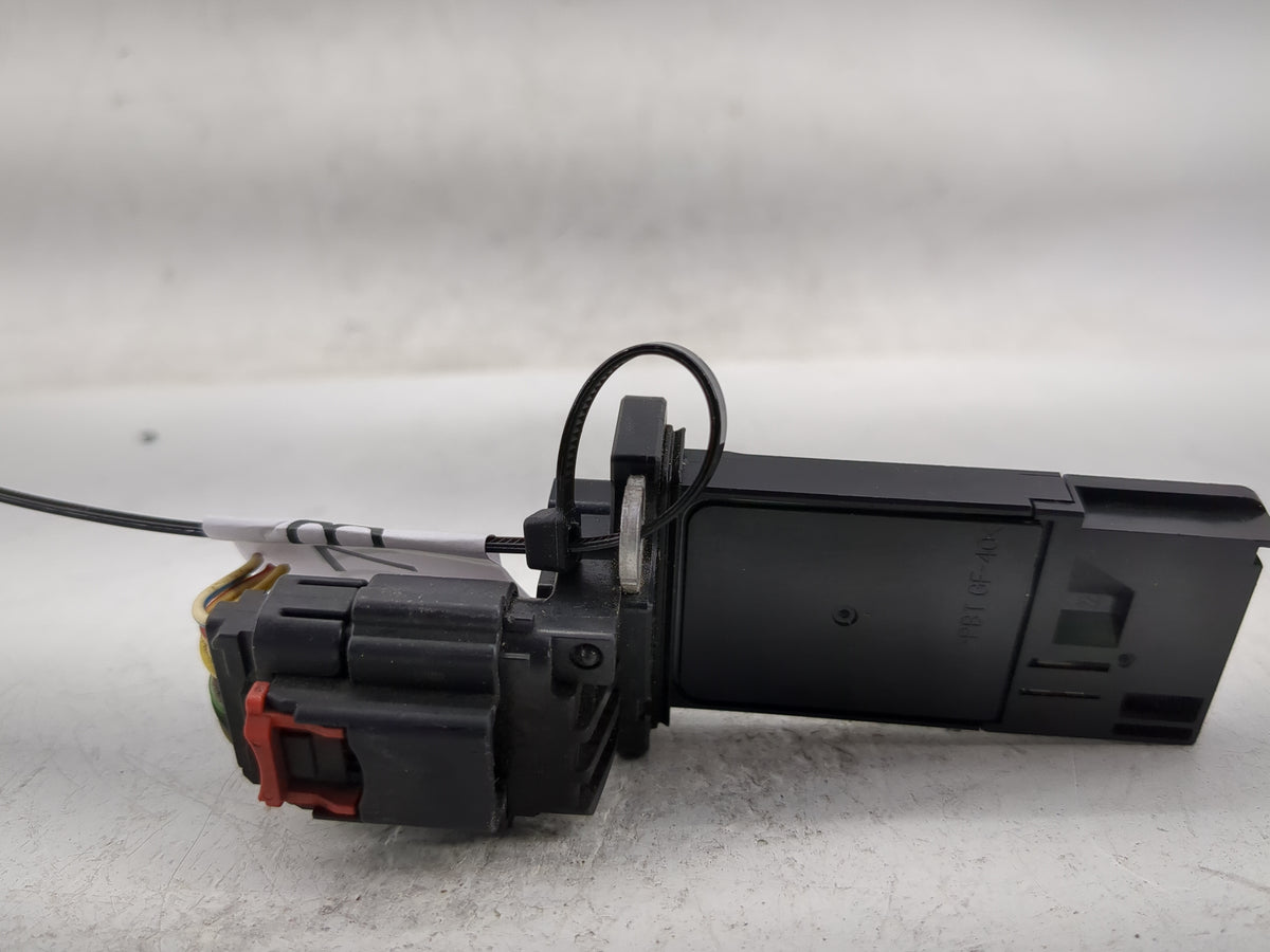 Gmc Yukon Xl 1500 Mass Air Flow Meter Maf Sensor 1357876 - Oemusedautoparts1.com