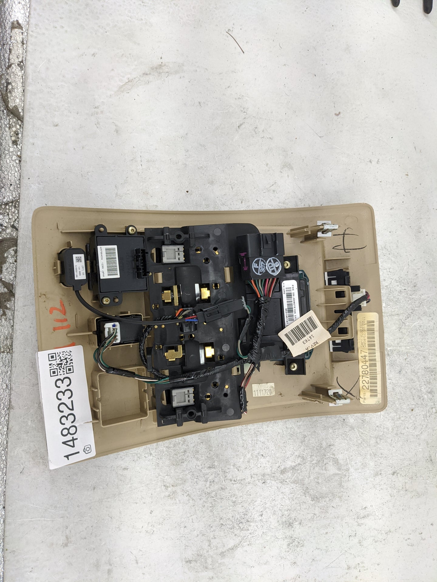 2012 Gmc Yukon Xl 1500 Overhead Console W/rear Climate Control - Oemusedautoparts1.com