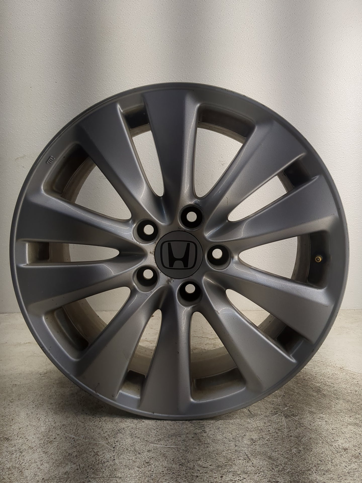 2011-2012 Honda Accord Oem Wheel Rim - Oemusedautoparts1.com