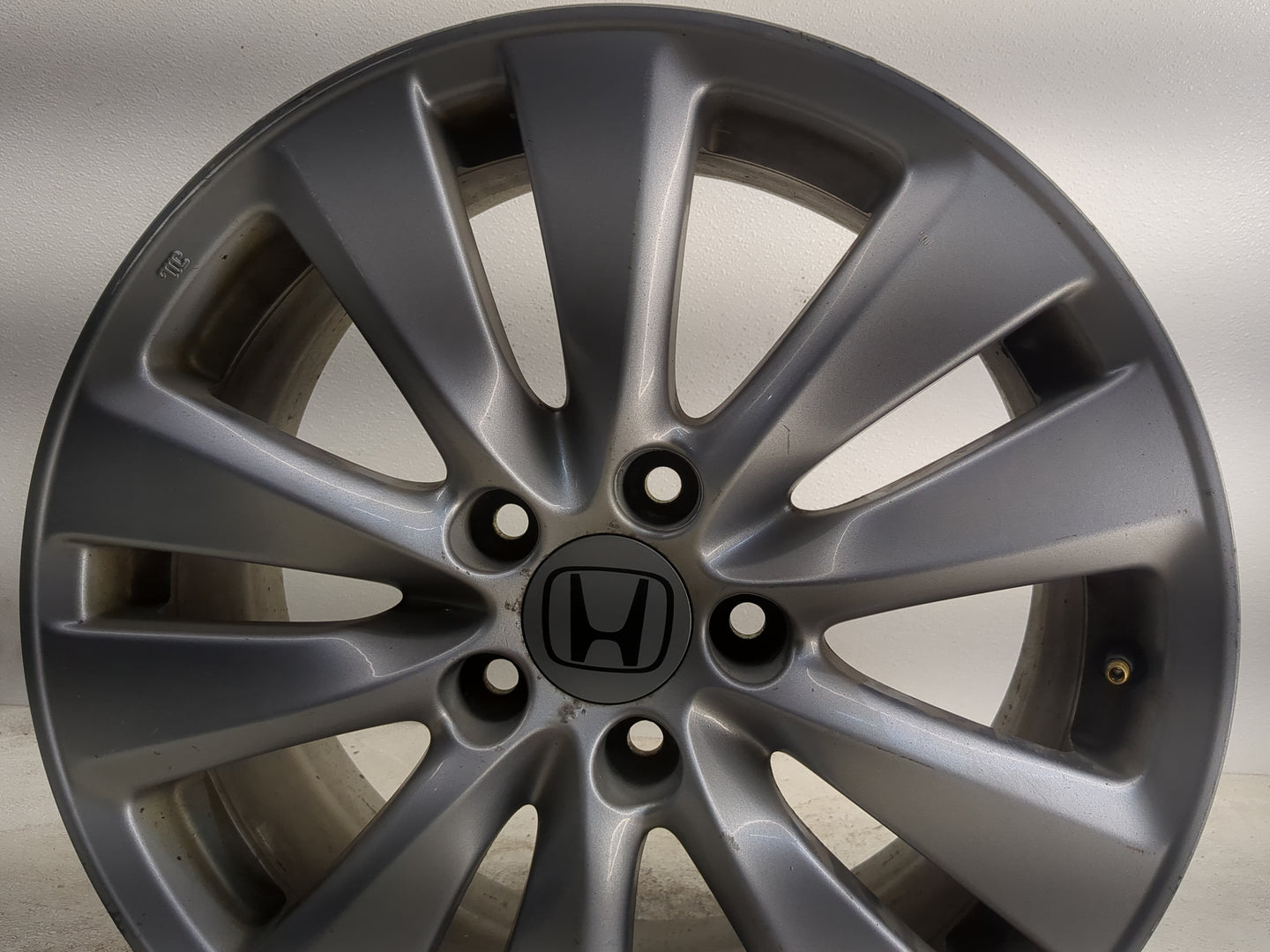 2011-2012 Honda Accord Oem Wheel Rim - Oemusedautoparts1.com