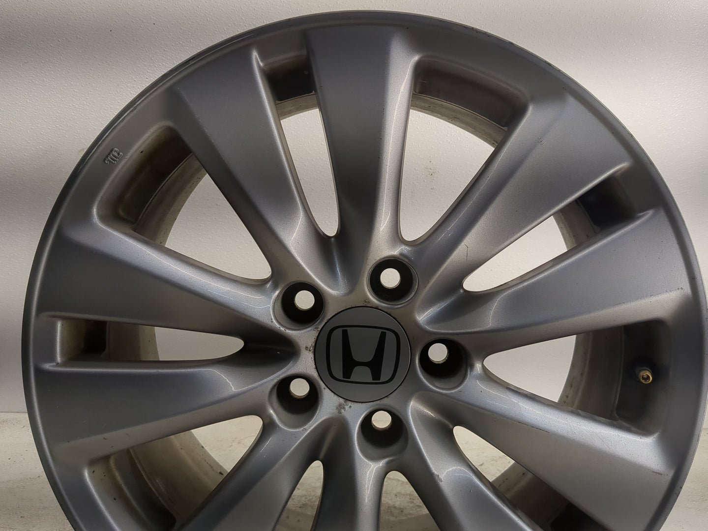2011-2012 Honda Accord Oem Wheel Rim - Oemusedautoparts1.com