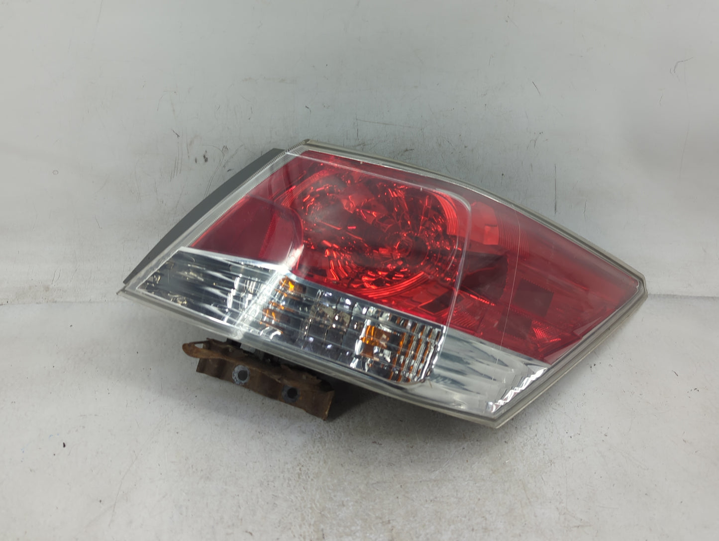 2008-2012 Honda Accord Tail Light Assembly Passenger Right OEM Fits Fits 2008 2009 2010 2011 2012 OEM Used Auto Parts - Oemu