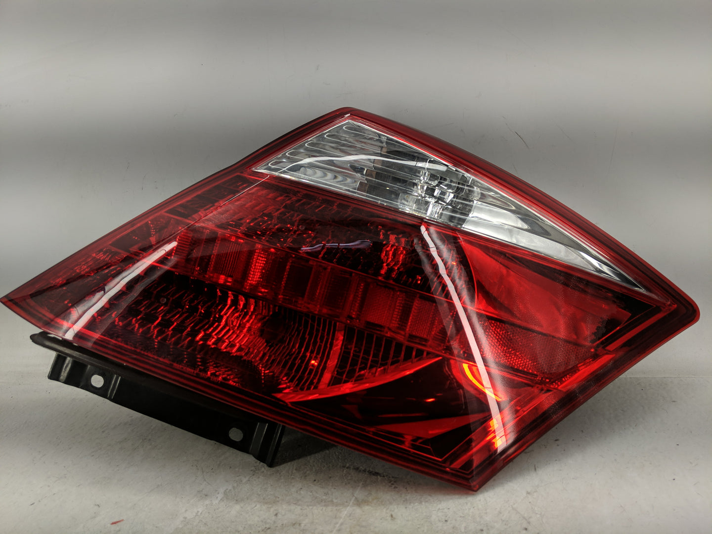 2011-2012 Honda Accord Tail Light Assembly Passenger Right OEM Fits Fits 2011 2012 OEM Used Auto Parts - Oemusedautoparts1.c