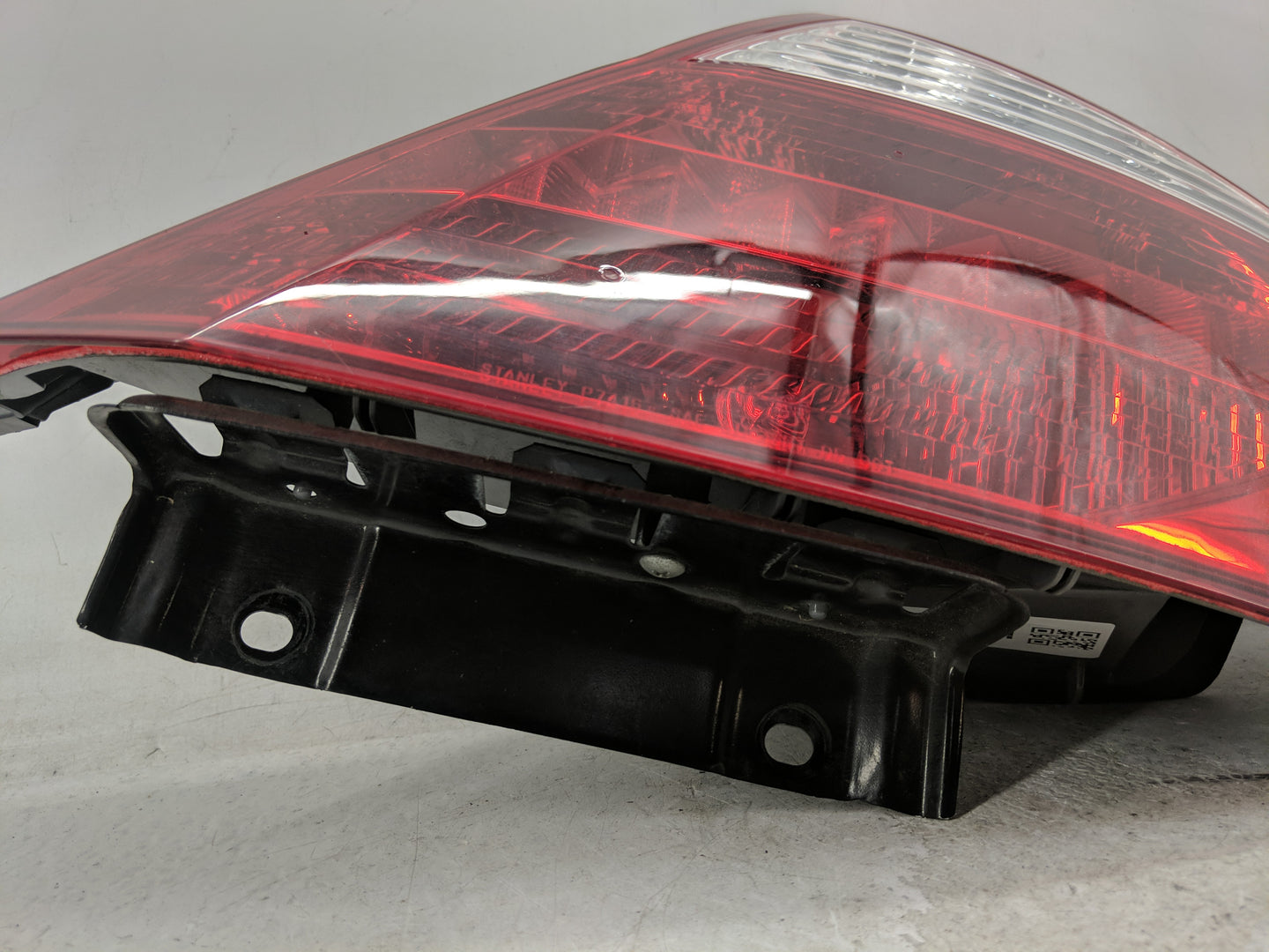 2011-2012 Honda Accord Tail Light Assembly Passenger Right OEM Fits Fits 2011 2012 OEM Used Auto Parts - Oemusedautoparts1.c