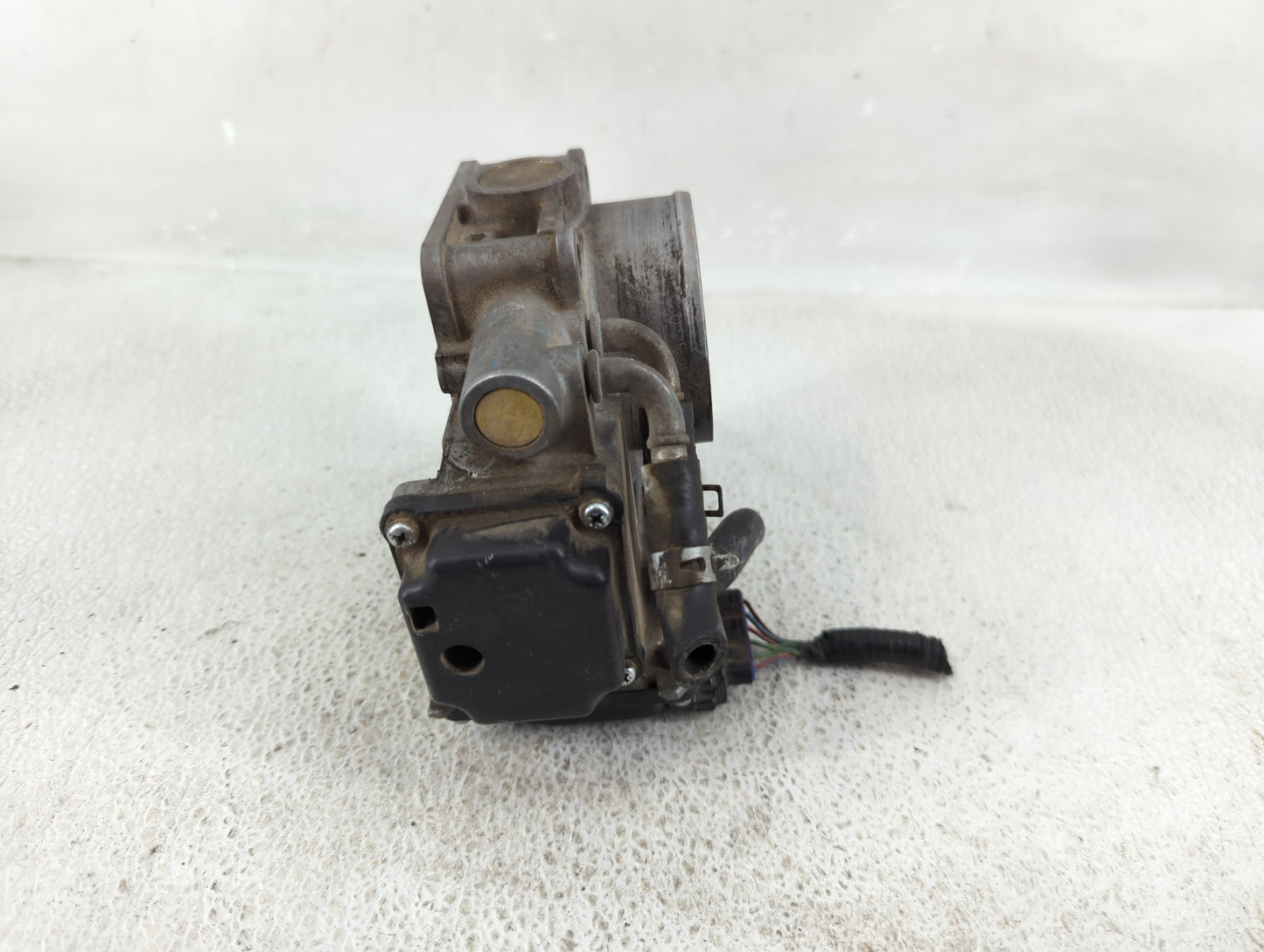 2008-2012 Honda Accord Throttle Body Fits Fits 2008 2009 2010 2011 2012 OEM Used Auto Parts - Oemusedautoparts1.com