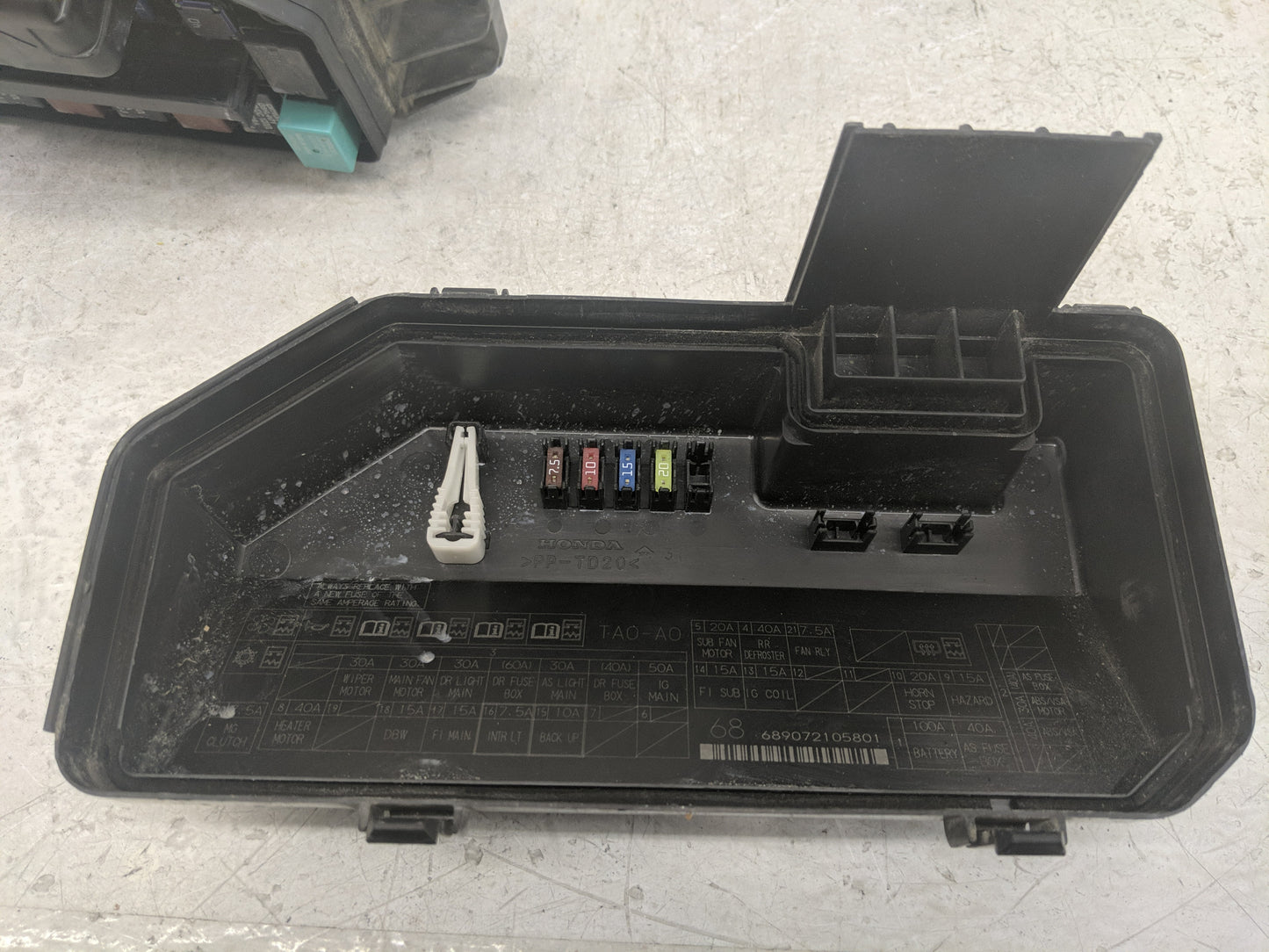 2008 Honda Accord Fusebox Fuse Box Panel Relay Module Fits OEM Used Auto Parts - Oemusedautoparts1.com