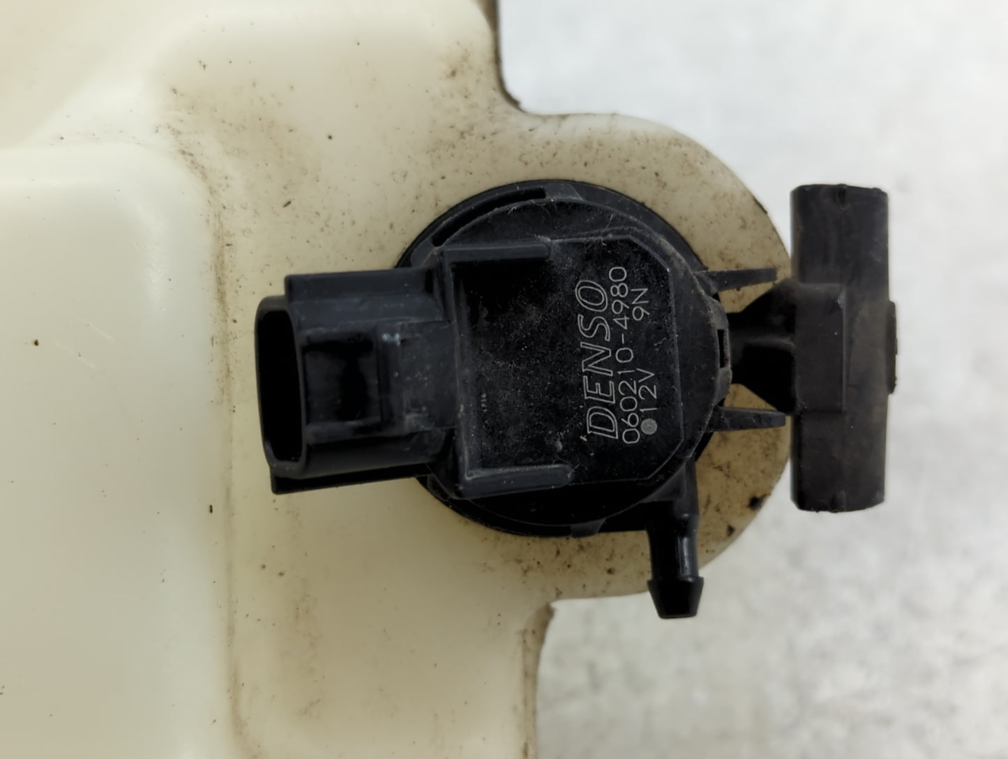 2008-2012 Honda Accord Windshield Washer Fluid Reservoir Bottle Oem - Oemusedautoparts1.com
