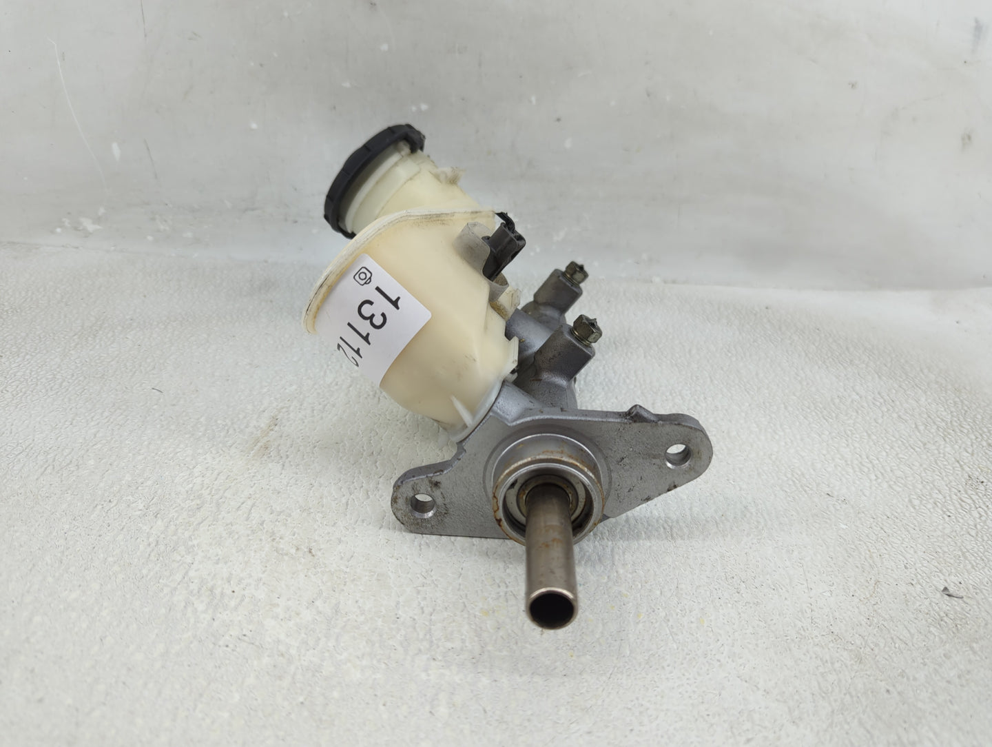 2008-2012 Honda Accord Brake Master Cylinder 1311279 - Oemusedautoparts1.com
