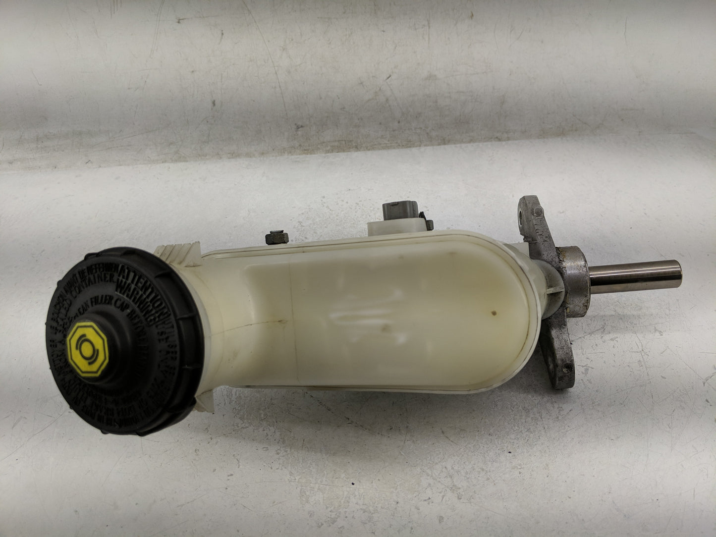 2008-2012 Honda Accord Brake Master Cylinder - Oemusedautoparts1.com