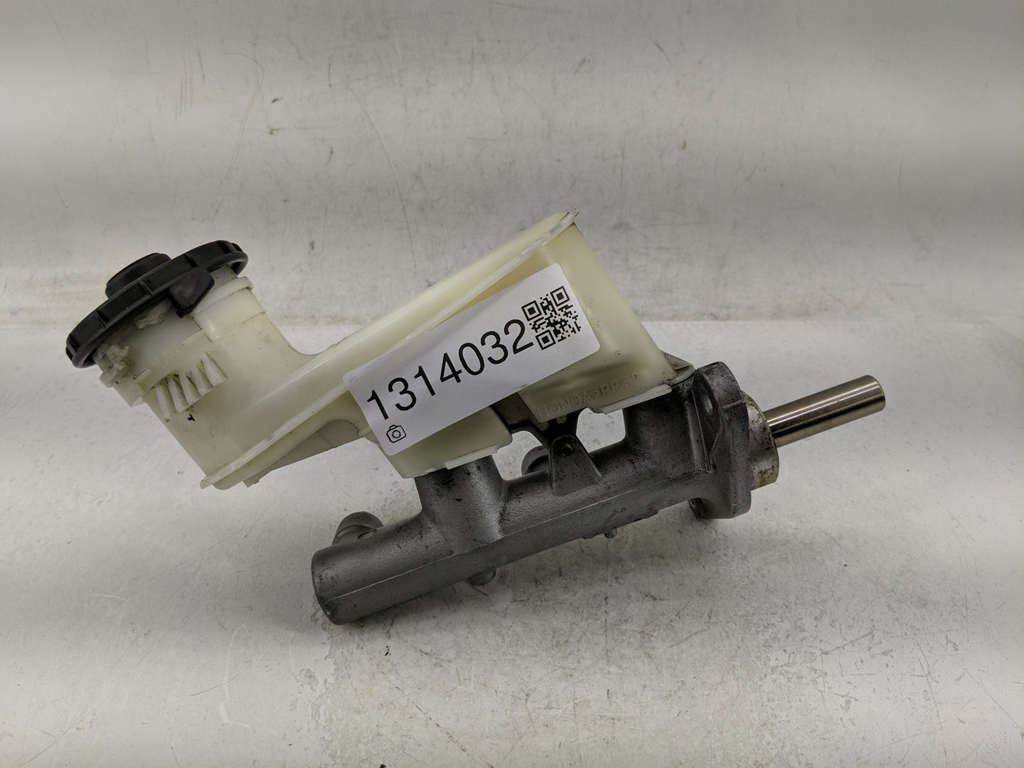 2008-2012 Honda Accord Brake Master Cylinder - Oemusedautoparts1.com