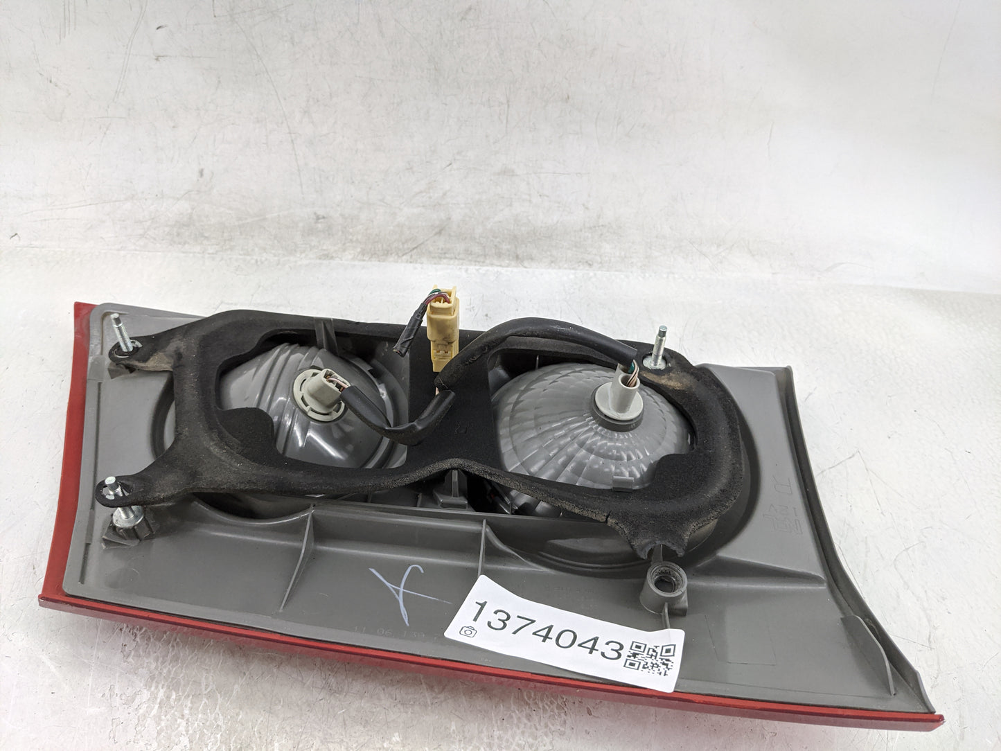 2008-2012 Honda Accord Tail Light Assembly Passenger Right OEM Fits Fits 2008 2009 2010 2011 2012 OEM Used Auto Parts - Oemu