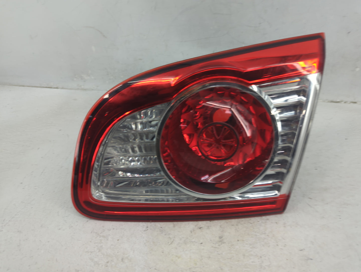 2008-2012 Honda Accord Tail Light Assembly Passenger Right OEM Fits Fits 2008 2009 2010 2011 2012 OEM Used Auto Parts - Oemu
