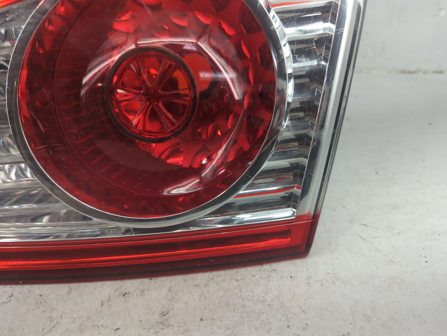 2008-2012 Honda Accord Tail Light Assembly Passenger Right OEM Fits Fits 2008 2009 2010 2011 2012 OEM Used Auto Parts - Oemu