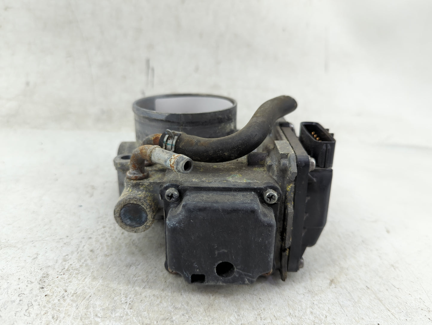 2008-2012 Honda Accord Throttle Body Fits Fits 2008 2009 2010 2011 2012 OEM Used Auto Parts - Oemusedautoparts1.com