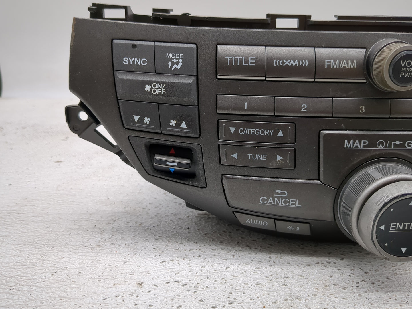 2011-2012 Honda Accord Radio AM FM Cd Player Receiver Replacement P/N:39100-TA0-A921-M1 Fits Fits 2011 2012 OEM Used Auto Pa
