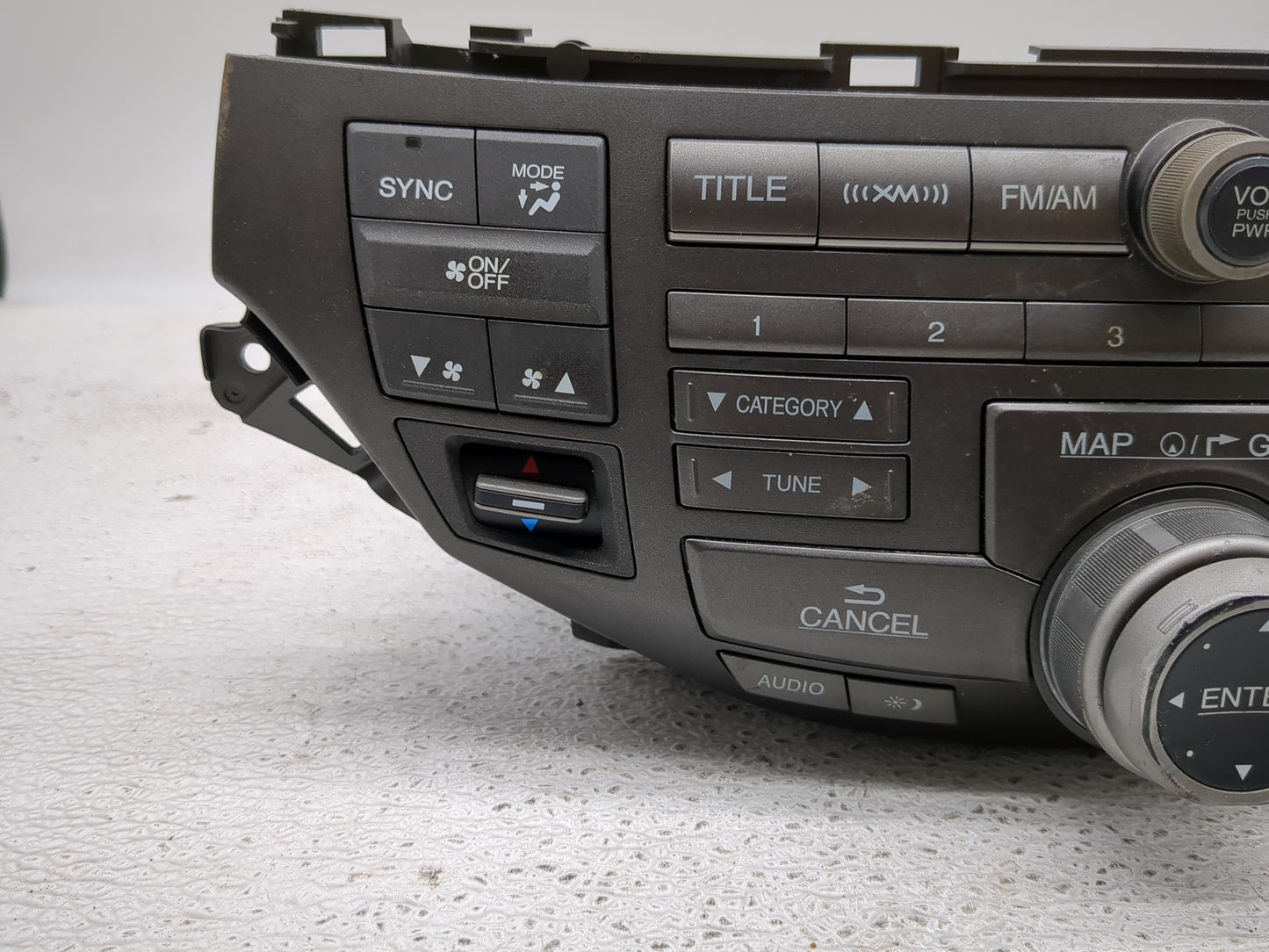 2011-2012 Honda Accord Radio AM FM Cd Player Receiver Replacement P/N:39100-TA0-A921-M1 Fits Fits 2011 2012 OEM Used Auto Pa