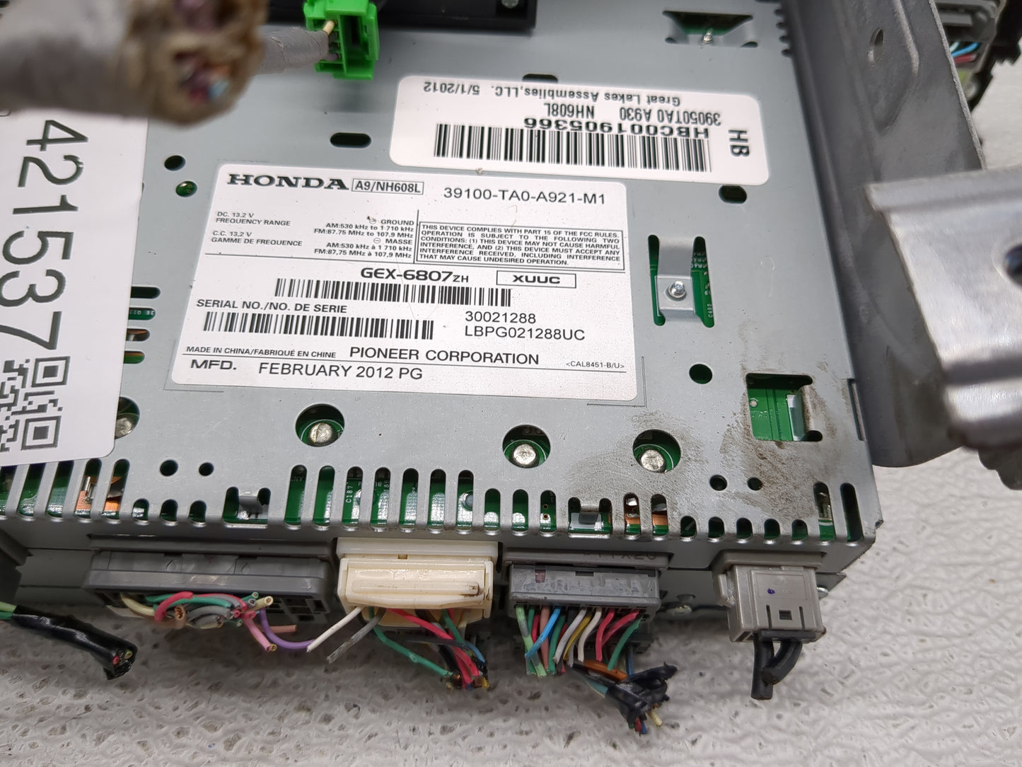 2011-2012 Honda Accord Radio AM FM Cd Player Receiver Replacement P/N:39100-TA0-A921-M1 Fits Fits 2011 2012 OEM Used Auto Pa