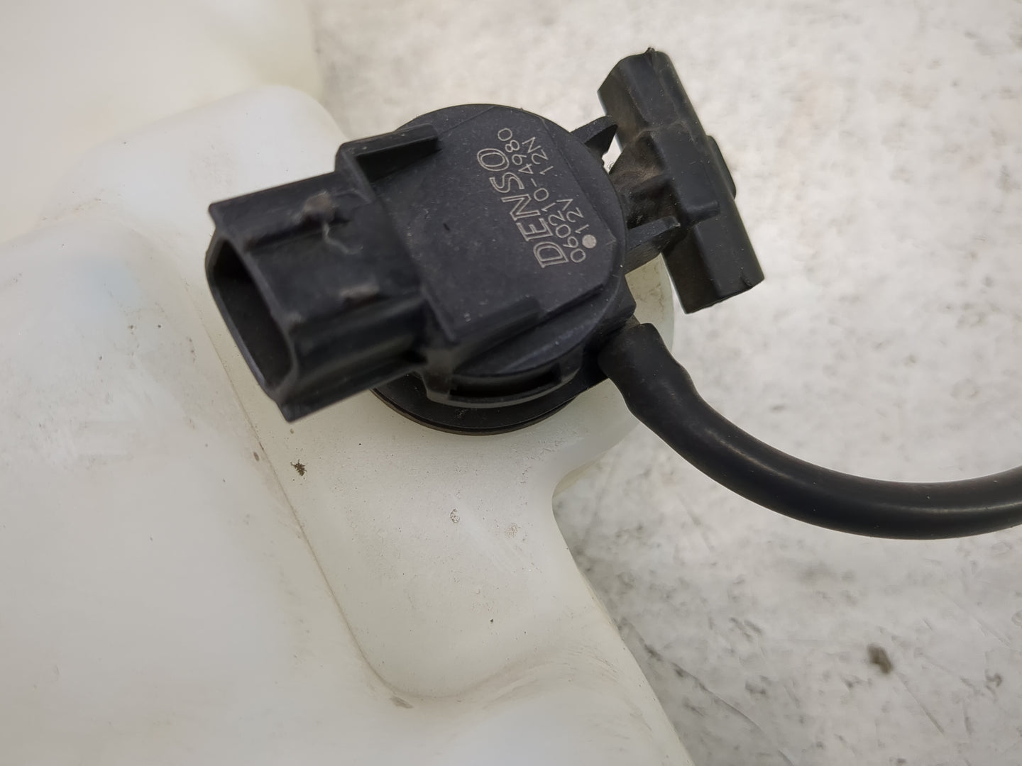 2008-2012 Honda Accord Windshield Washer Fluid Reservoir Bottle Oem - Oemusedautoparts1.com