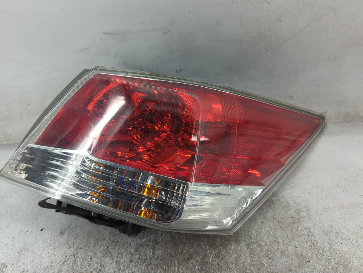 2008-2012 Honda Accord Tail Light Assembly Passenger Right OEM Fits Fits 2008 2009 2010 2011 2012 OEM Used Auto Parts - Oemu