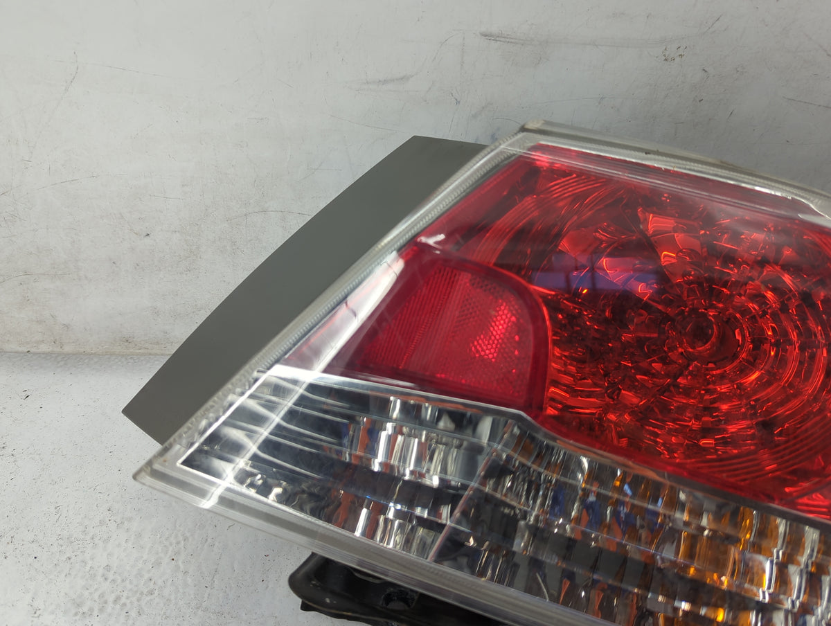 2008-2012 Honda Accord Tail Light Assembly Passenger Right OEM Fits Fits 2008 2009 2010 2011 2012 OEM Used Auto Parts - Oemu
