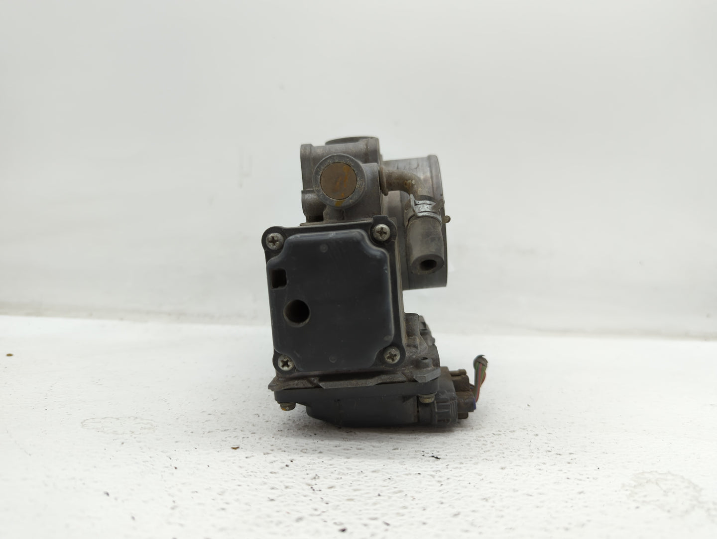 2008-2012 Honda Accord Throttle Body P/N:1430 02P07 GMD7A, GMD7B Fits Fits 2008 2009 2010 2011 2012 OEM Used Auto Parts - Oe