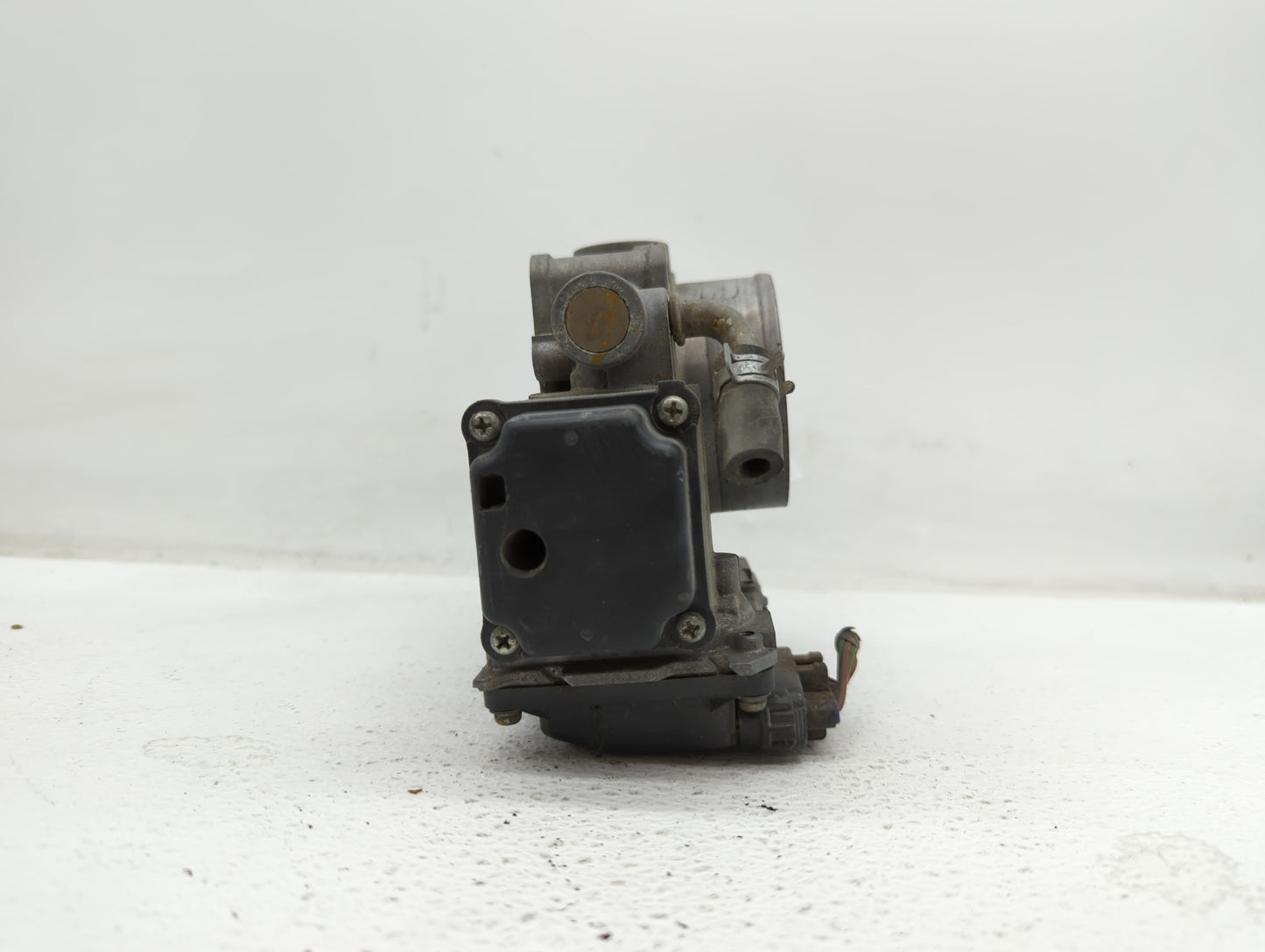 2008-2012 Honda Accord Throttle Body P/N:1430 02P07 GMD7A, GMD7B Fits Fits 2008 2009 2010 2011 2012 OEM Used Auto Parts - Oe