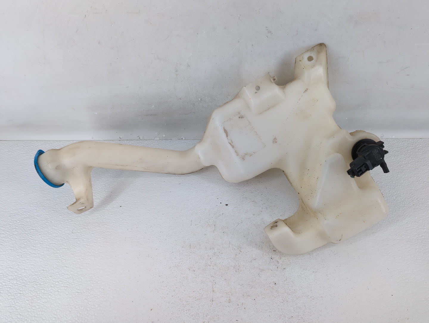 2008-2012 Honda Accord Windshield Washer Fluid Reservoir Bottle Oem - Oemusedautoparts1.com