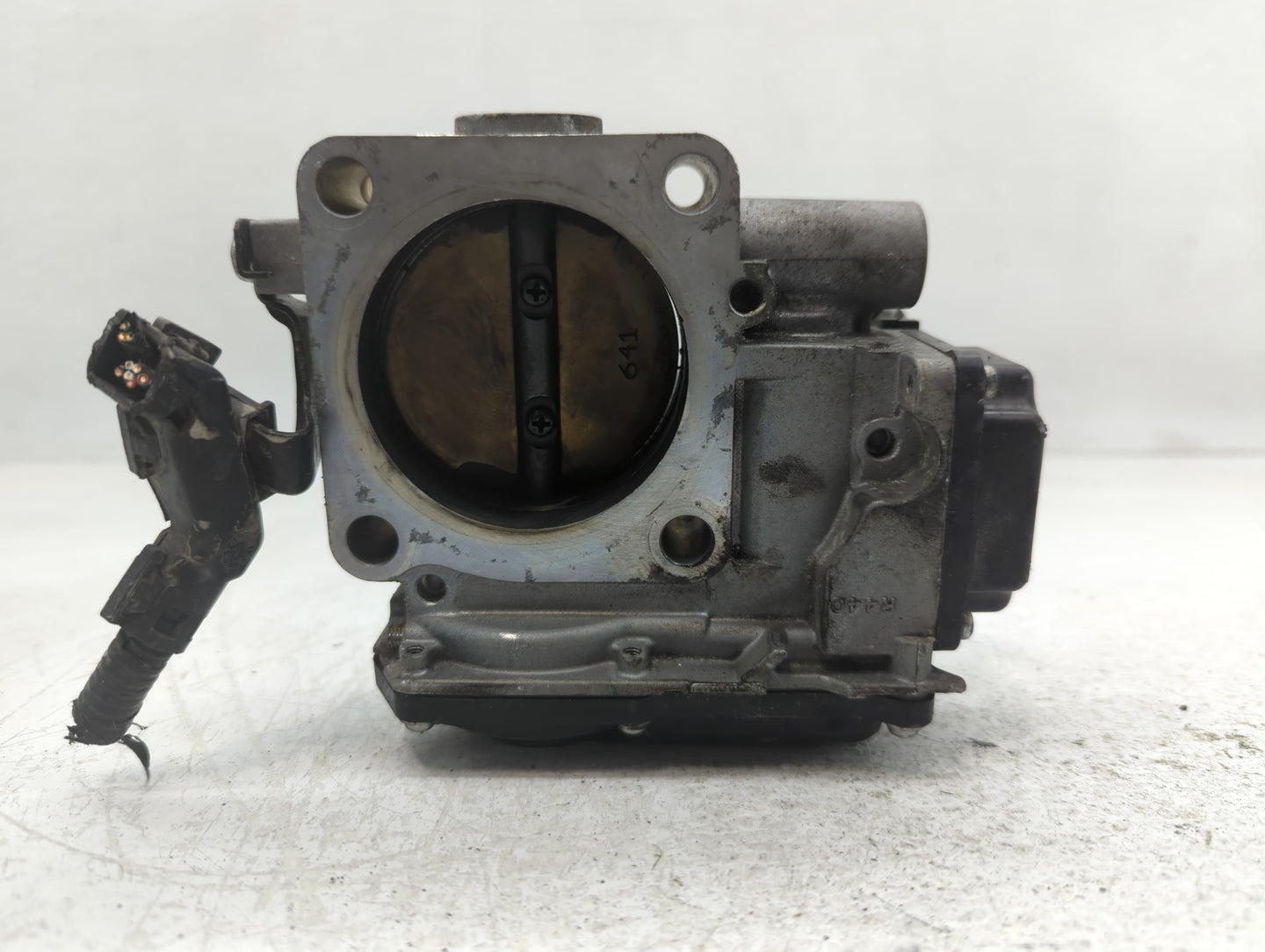 2008-2012 Honda Accord Throttle Body Fits Fits 2008 2009 2010 2011 2012 OEM Used Auto Parts - Oemusedautoparts1.com