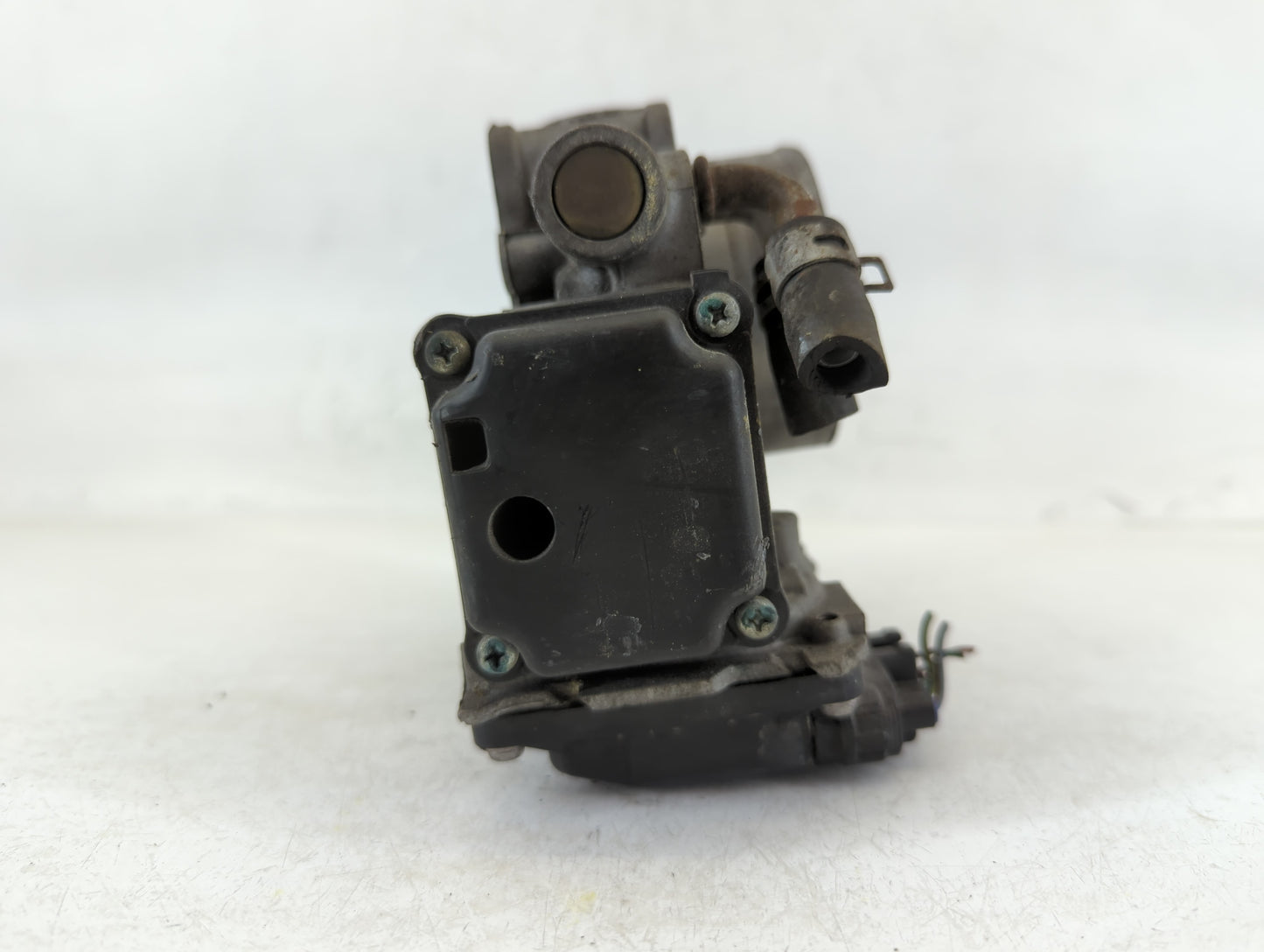 2008-2012 Honda Accord Throttle Body P/N:U3249009185 GMD7A Fits Fits 2008 2009 2010 2011 2012 OEM Used Auto Parts - Oemuseda