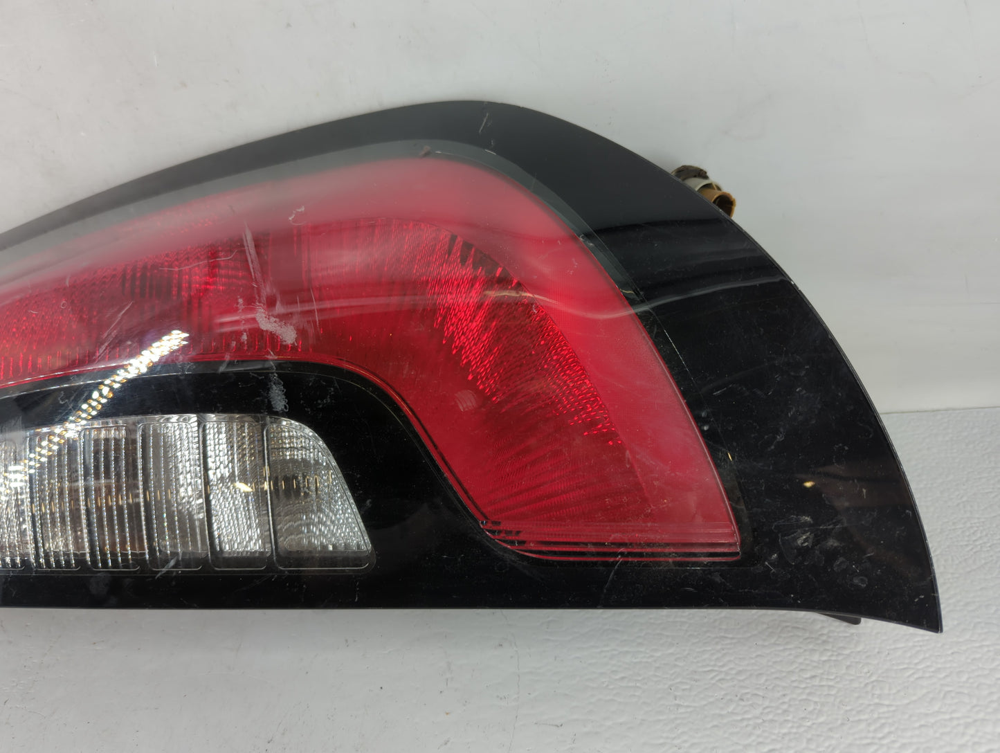 2008-2012 Honda Accord Tail Light Assembly Passenger Right OEM P/N:92402-B2 Fits Fits 2008 2009 2010 2011 2012 OEM Used Auto